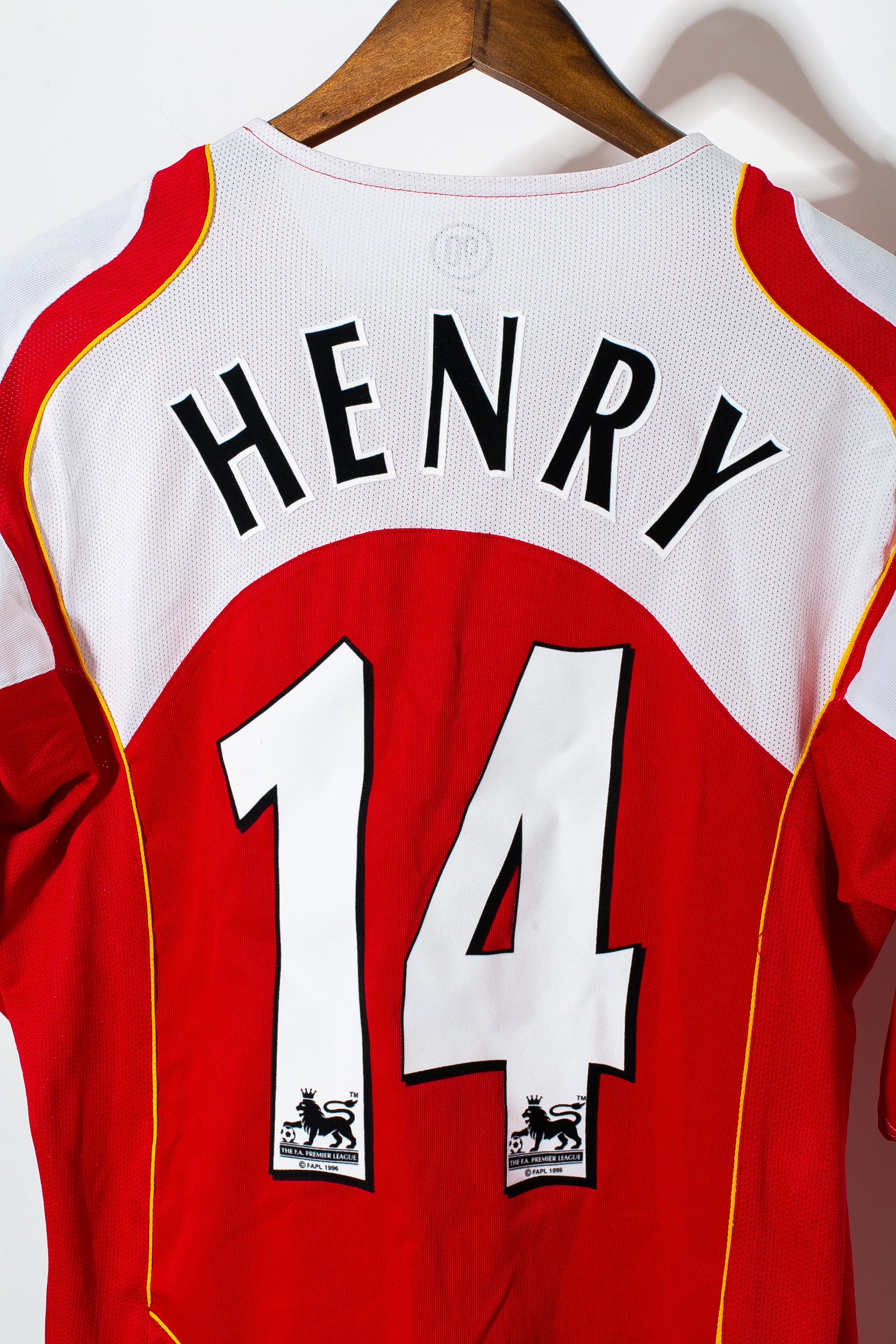 2004 Arsenal Home Jersey #14 Thierry Henry (Large) - Authentic Soccer Shirt for Fans & Collectors - Perfect for Matchdays & Memorabilia Display