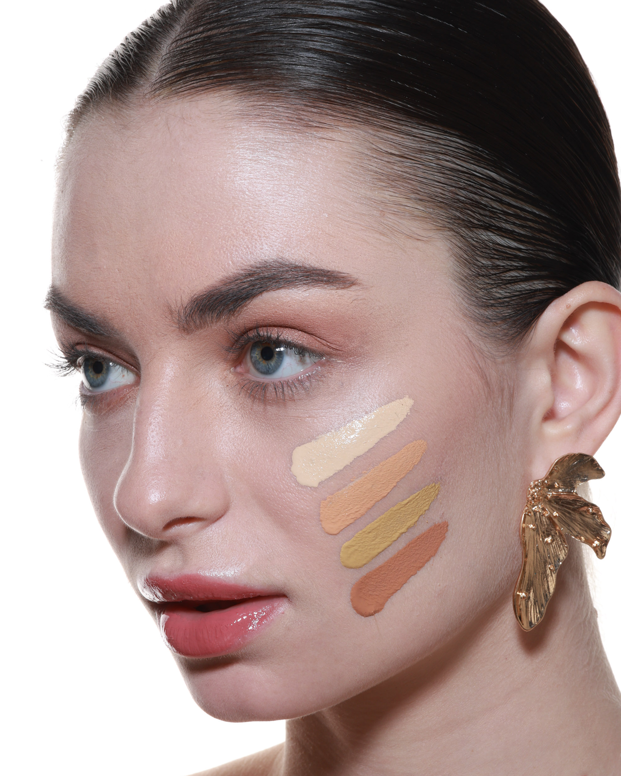 Radiant Skin Illuminating Foundation - Lightweight, Buildable Coverage for a Flawless Glow | Perfect for Daytime Wear & Special Occasions