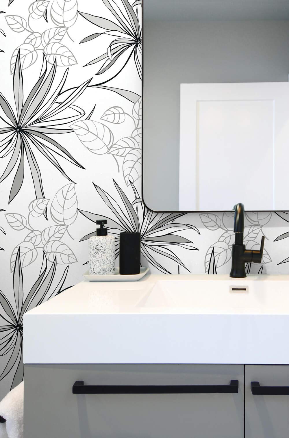 NextWall Spider Plants Peel and Stick Wallpaper - Self-Adhesive Removable Wall Mural in Grayscale - Perfect for Bedroom, Living Room, Nursery & Home Office Decor