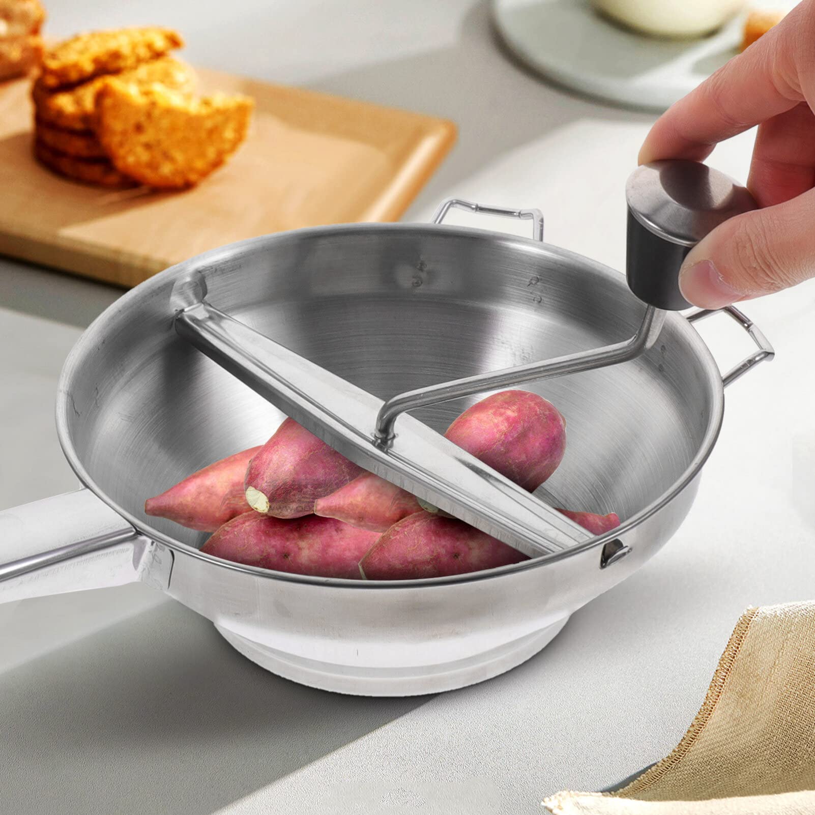 Premium Stainless Steel Rotary Food Mill - Perfect for Making Jams, Tomato Sauce, Applesauce, Purees & Mashed Potatoes | Ideal for Home Canning, Baby Food Prep & Professional Kitchens