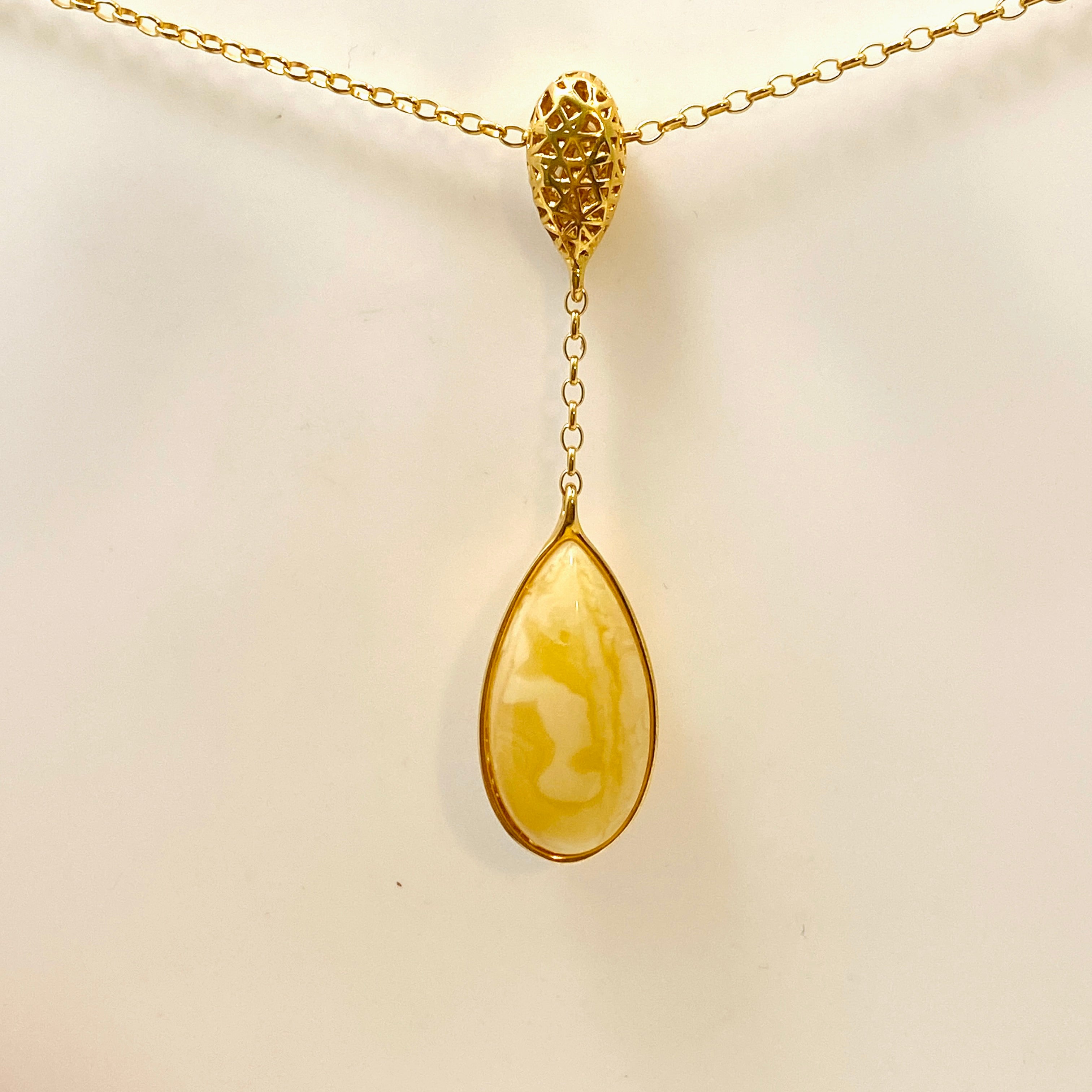 Baltic Butter Amber 18k Gold Plated Necklace AMB277 - Elegant Jewelry for Women, Perfect Gift for Birthday, Anniversary & Special Occasions