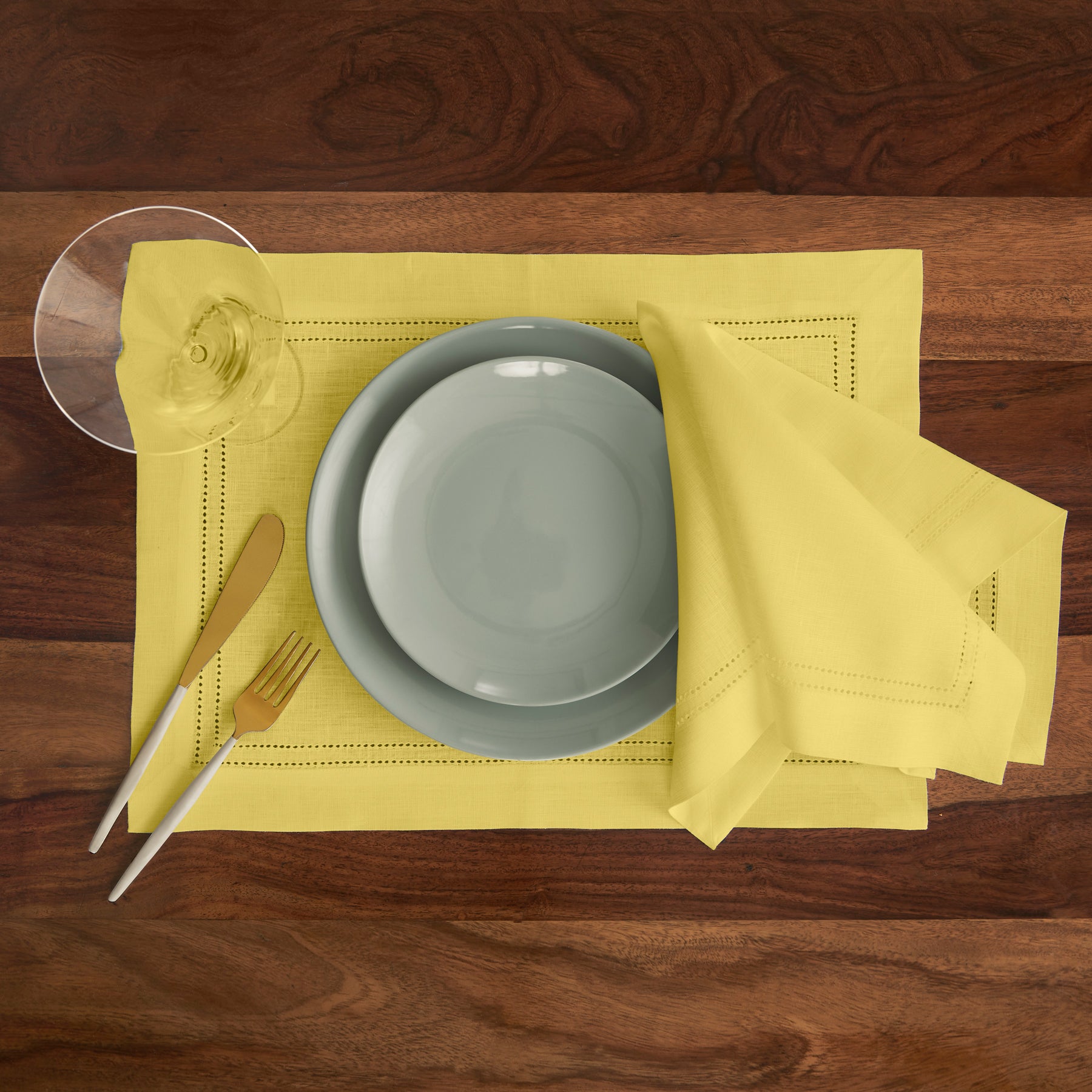 Premium Linen Double Hemstitch Placemats Set of 4 - Elegant Table Decor for Dining, Parties & Home Styling - Washable & Durable Place Settings for Everyday Use