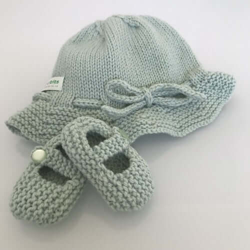 Stylish Brim Hat & Adorable Baby Mary Janes Set - Perfect for Newborn Photoshoots, Family Outings, and Special Occasions