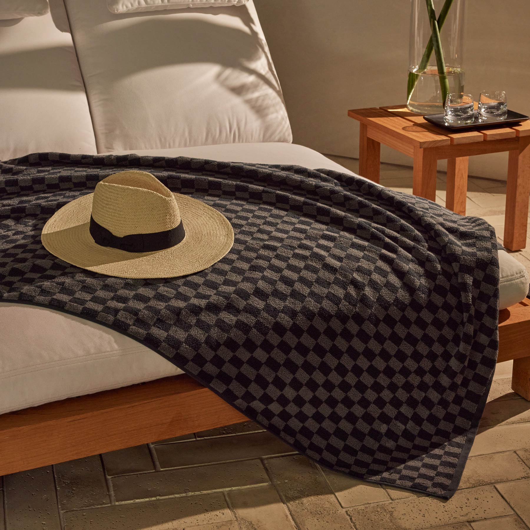 Checkered Beach Towel - Slate Grey & Raccoon Grey - Soft, Quick-Dry, Oversized for Pool, Sand, Picnic & Summer Travel