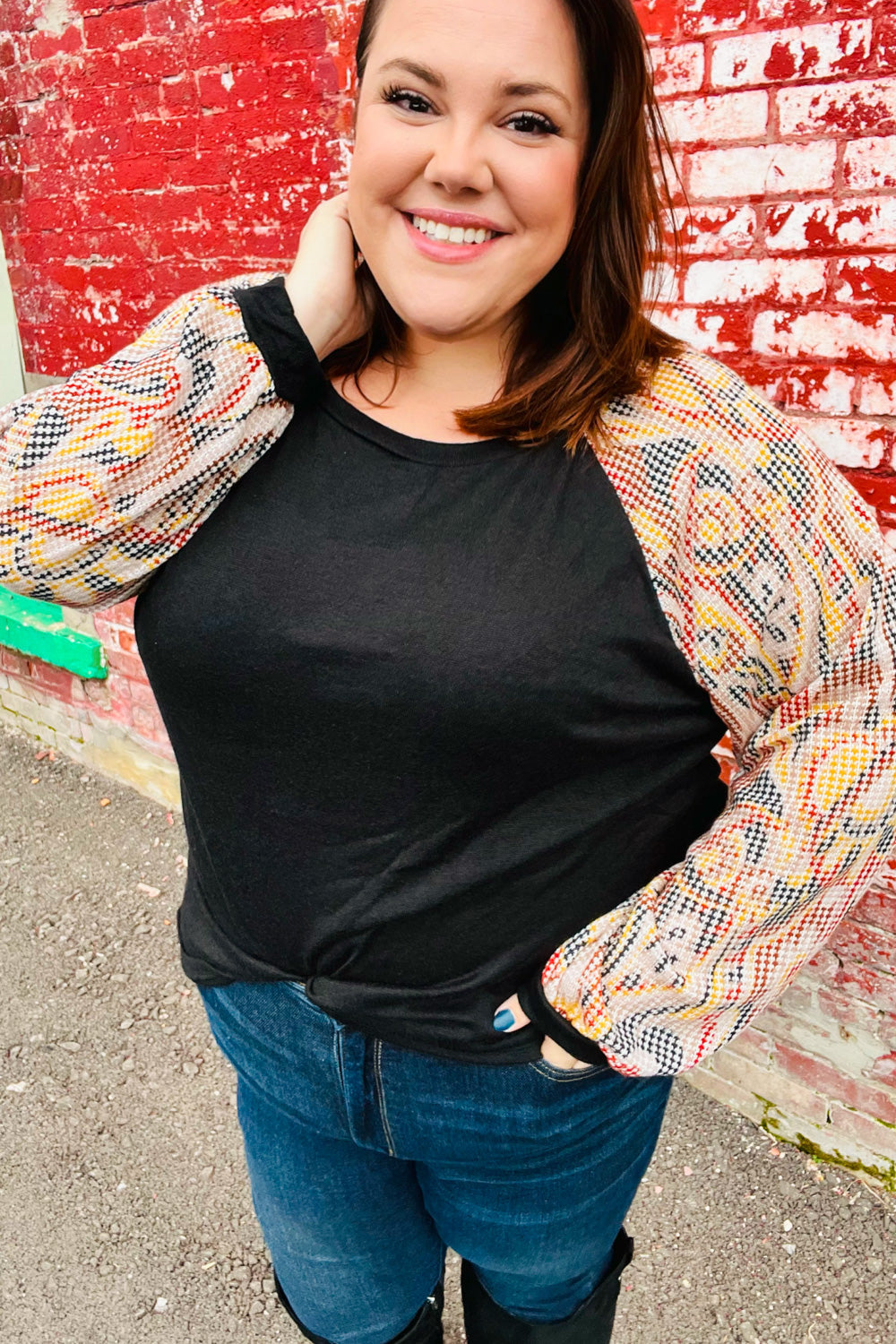Stylish Black Abstract Print Textured Bubble Sleeve Top for Women | Trendy Blouse for Party, Date Night & Casual Outfits | Fashionable Long Sleeve Shirt for Fall & Winter