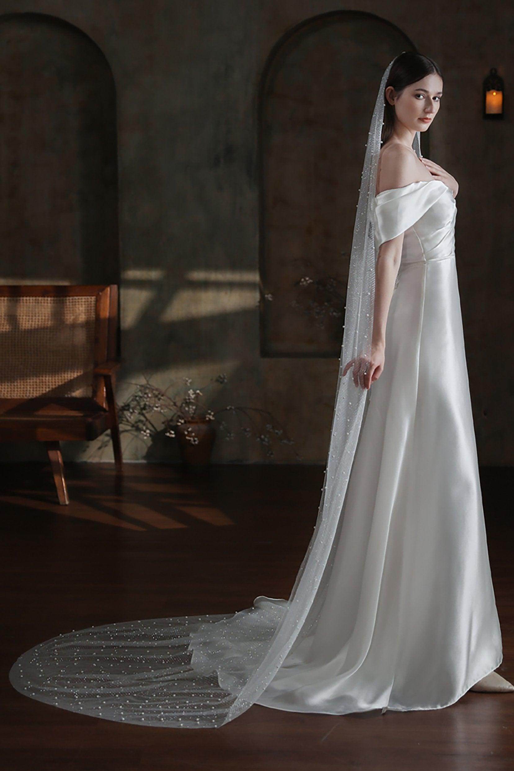 Elegant One-Tier Cut Edge Tulle Chapel Veil with Pearls - CV0320 | Perfect for Weddings, Bridal Accessories & Special Occasions