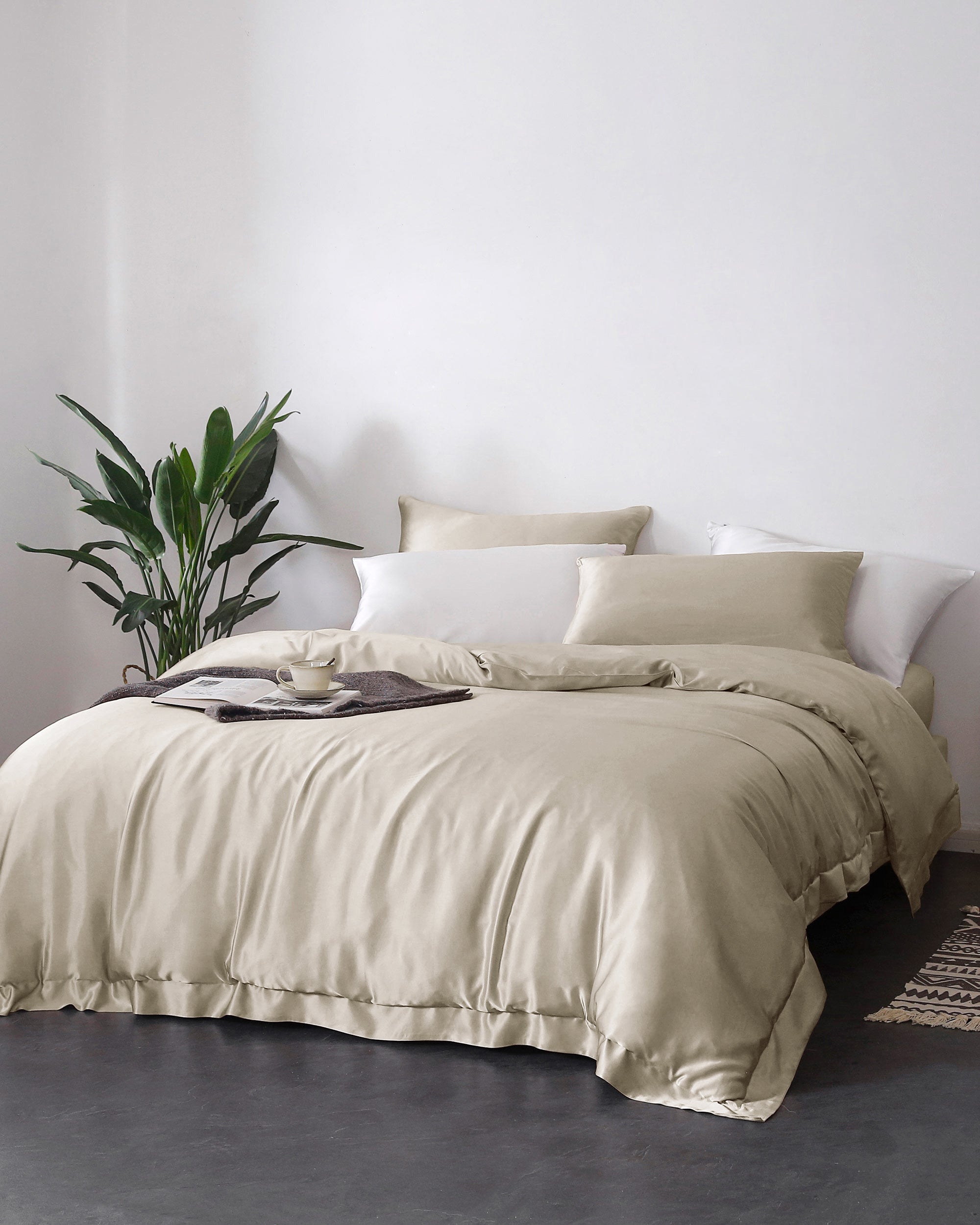 22 MM Silk Duvet Cover - Queen Size Luxury Bedding Set with Zipper Closure, Breathable & Hypoallergenic for All Seasons - Perfect for Master Bedroom, Guest Room & Hotel Decor