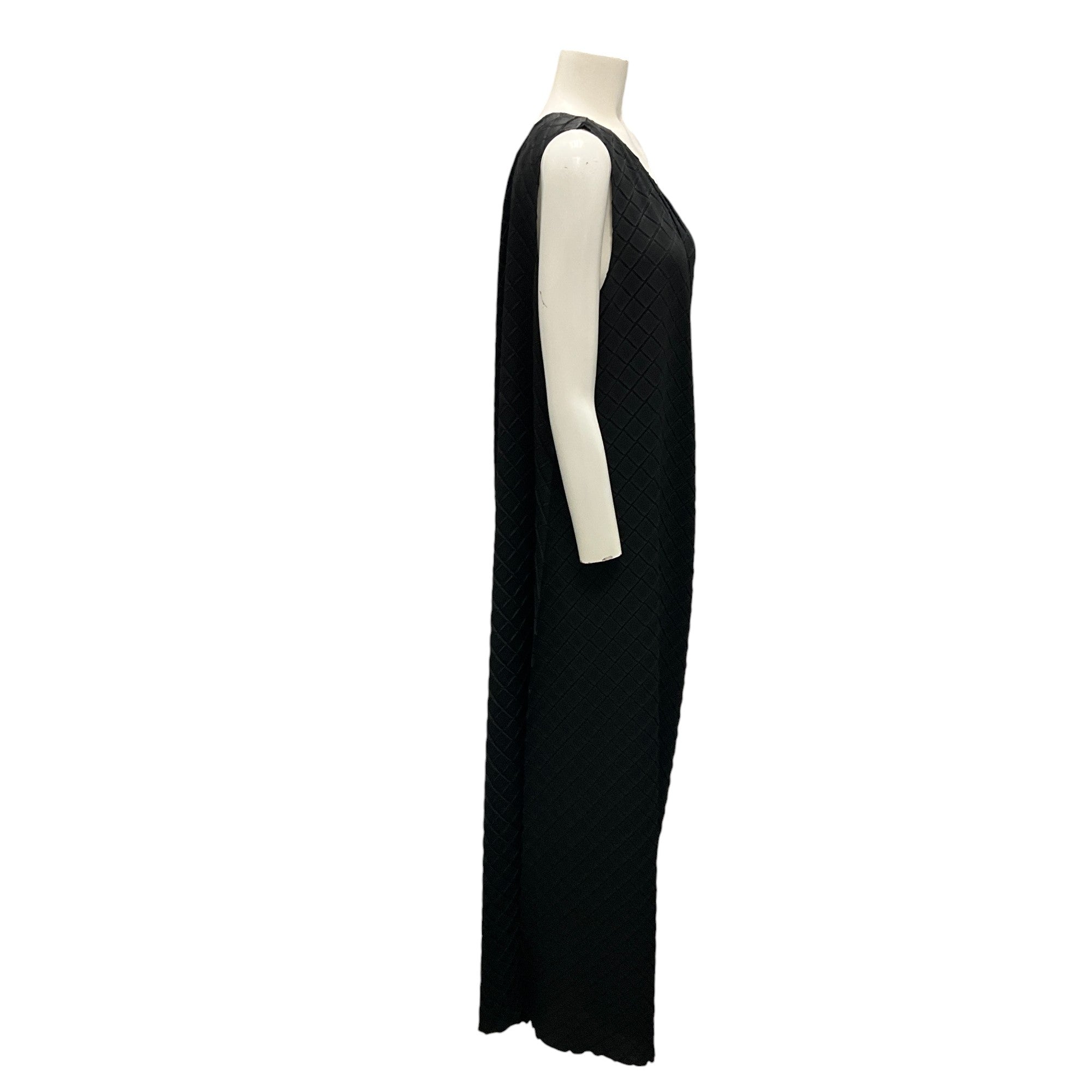 Lafayette 148 New York Women's Black Sleeveless Textured Maxi Dress - Elegant Evening Gown for Weddings, Parties & Special Occasions
