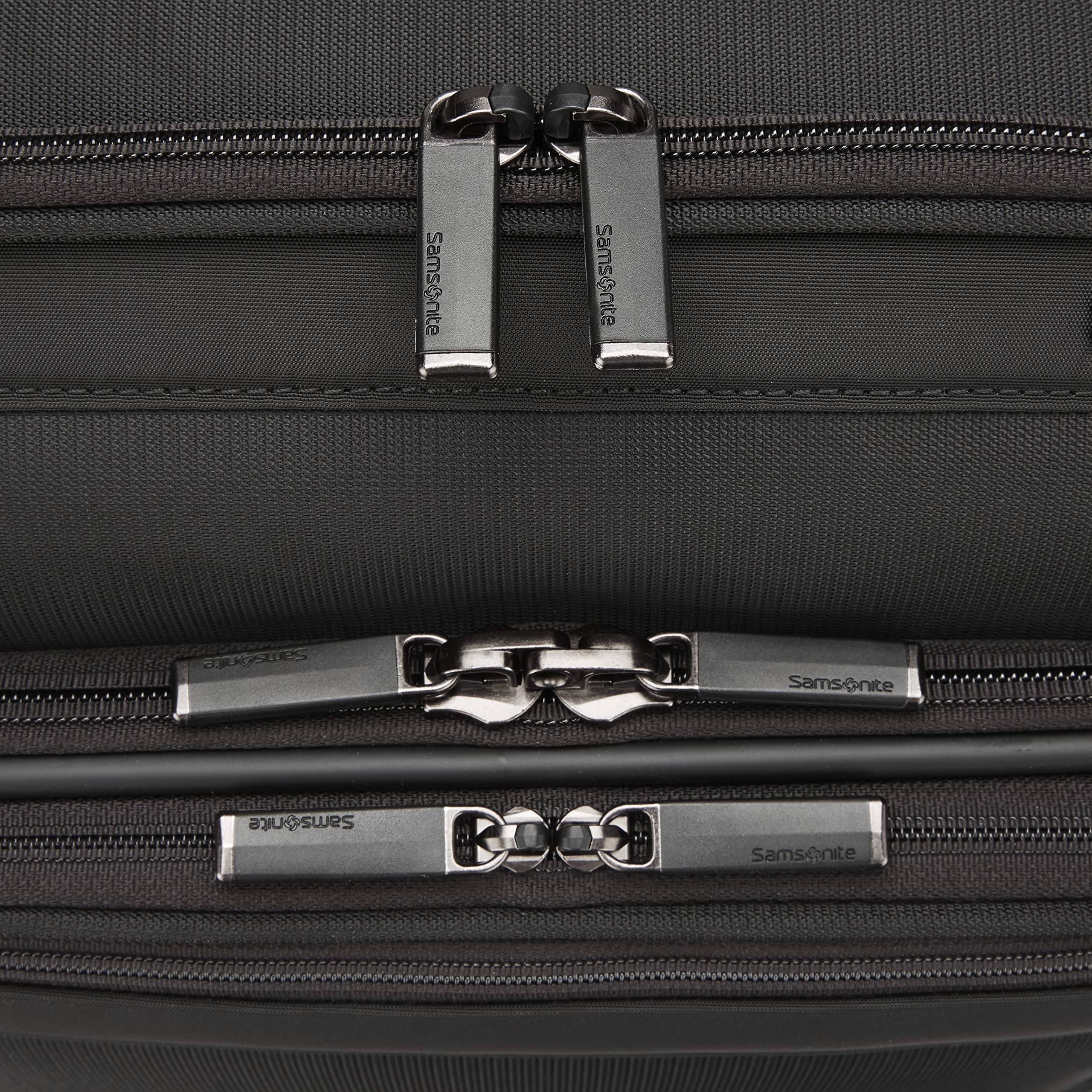 Samsonite Lineate DLX Softside Expandable Carry-On Luggage with 360° Spinner Wheels - Black | Perfect for Business Travel & Weekend Getaways