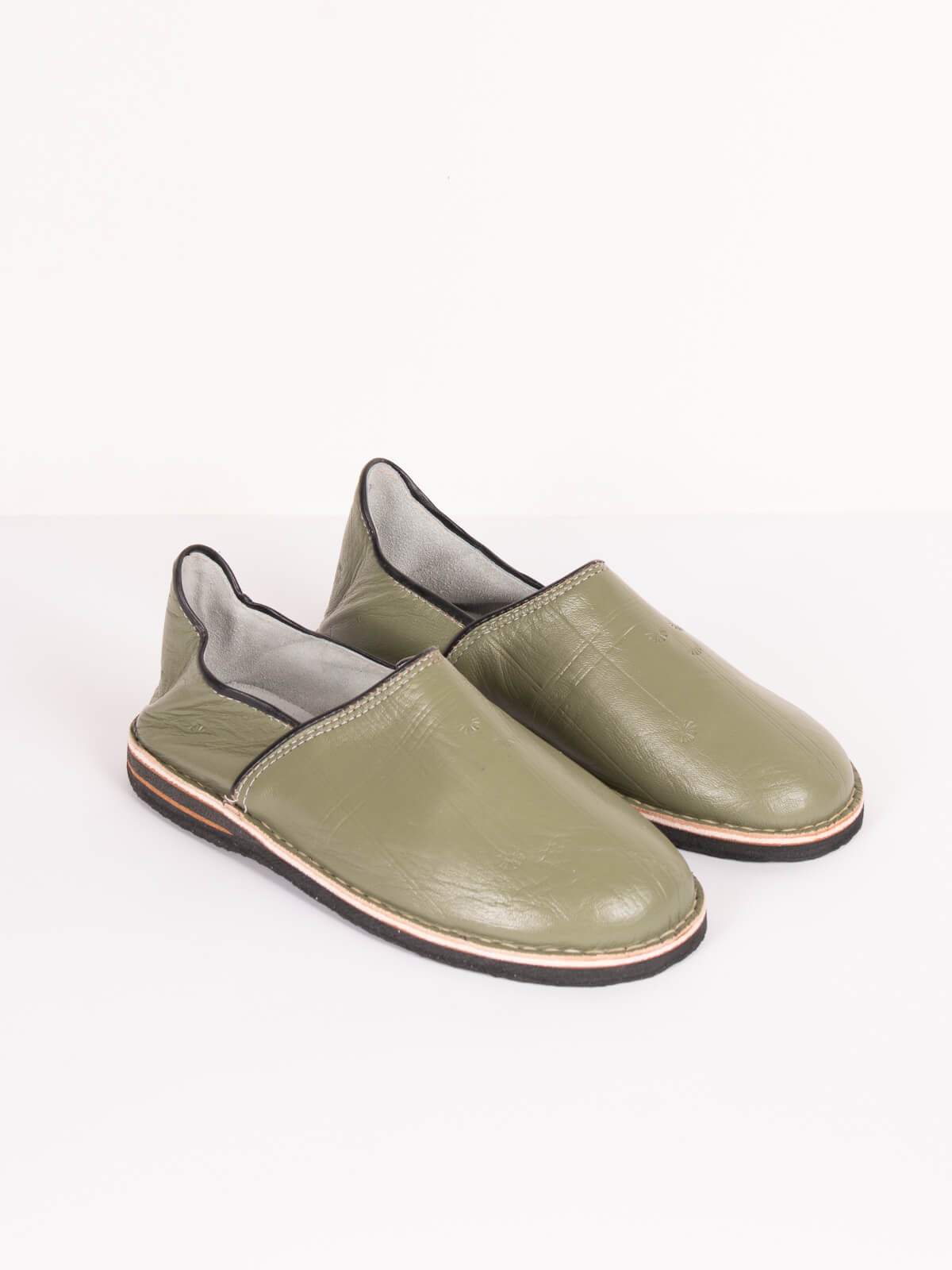 Authentic Moroccan Berber Babouche Slippers - Handmade Leather Olive Green House Shoes | Comfortable & Stylish for Home, Lounge & Cultural Fashion