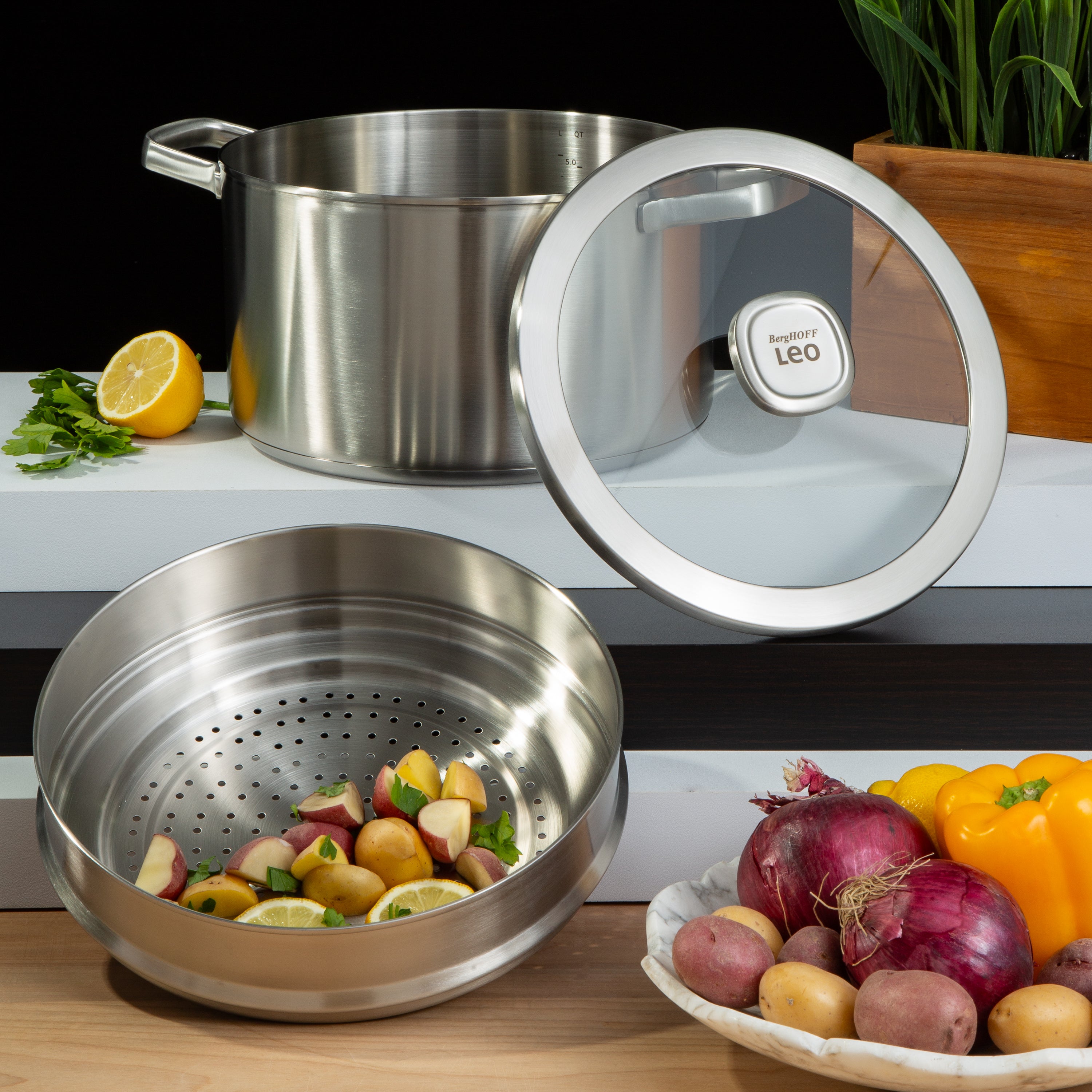 BergHOFF Leo Graphite 3-Piece Recycled 18/10 Stainless Steel Steamer Set - Durable Cookware for Healthy Vegetables, Dumplings & Seafood | Perfect for Stovetop Cooking & Meal Prep