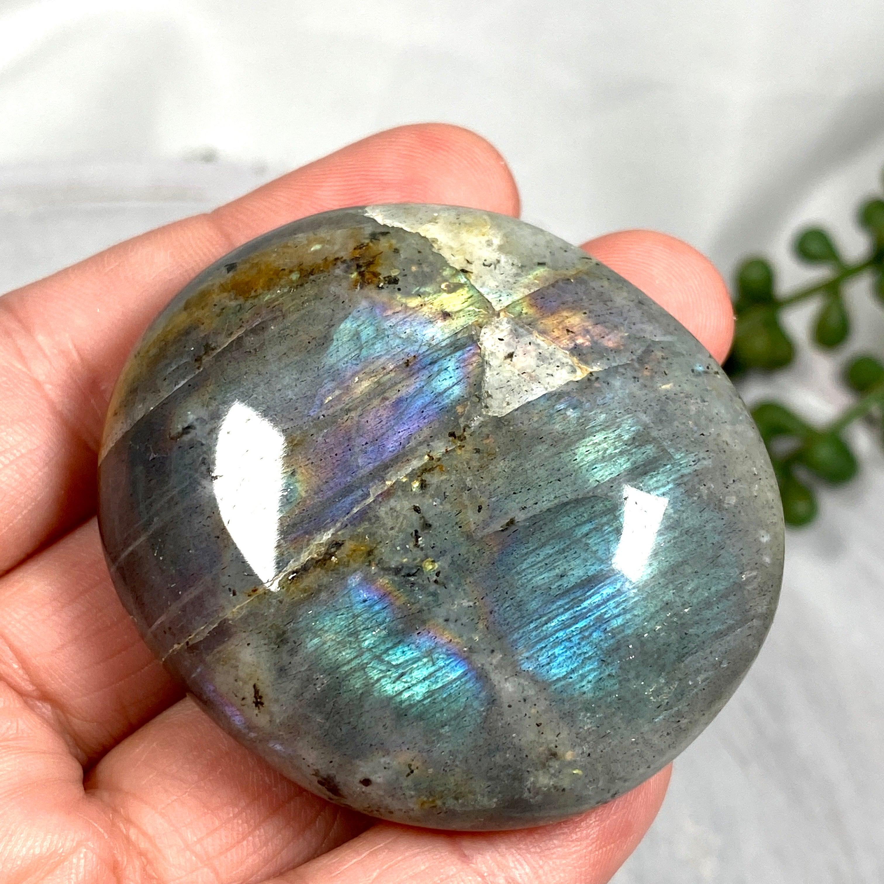 Natural Purple Labradorite Palm Stone - Healing Crystal for Meditation, Stress Relief & Energy Balancing - Perfect for Reiki, Yoga & Spiritual Practices