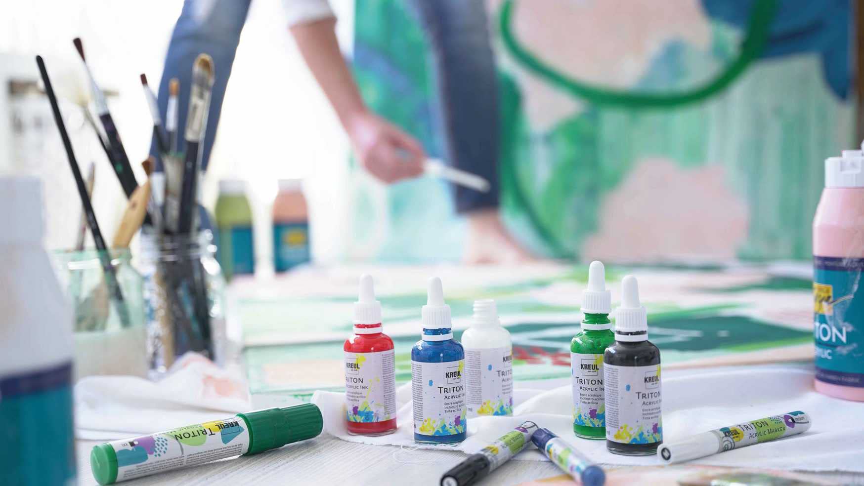 Solo Goya Triton Acrylic Paint Marker - Chisel Tip 1-4mm Violet Red - Perfect for DIY Crafts, Sign Making & Art Projects