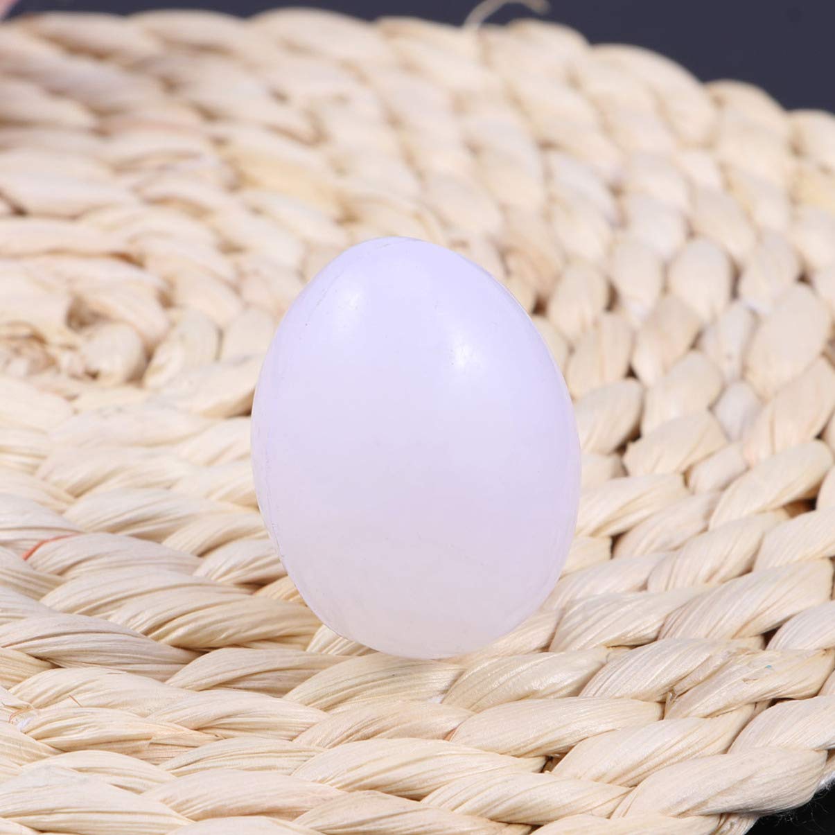 Balacoo 10pcs Small Bird Toys - Fake Pigeon Eggs for Training & Nesting, Solid White Bird Laying Eggs Supplies, Funny Toddler Toys & Birdcage Decor - Perfect for Pigeon Breeding, Bird Training, and Kids Pretend Play