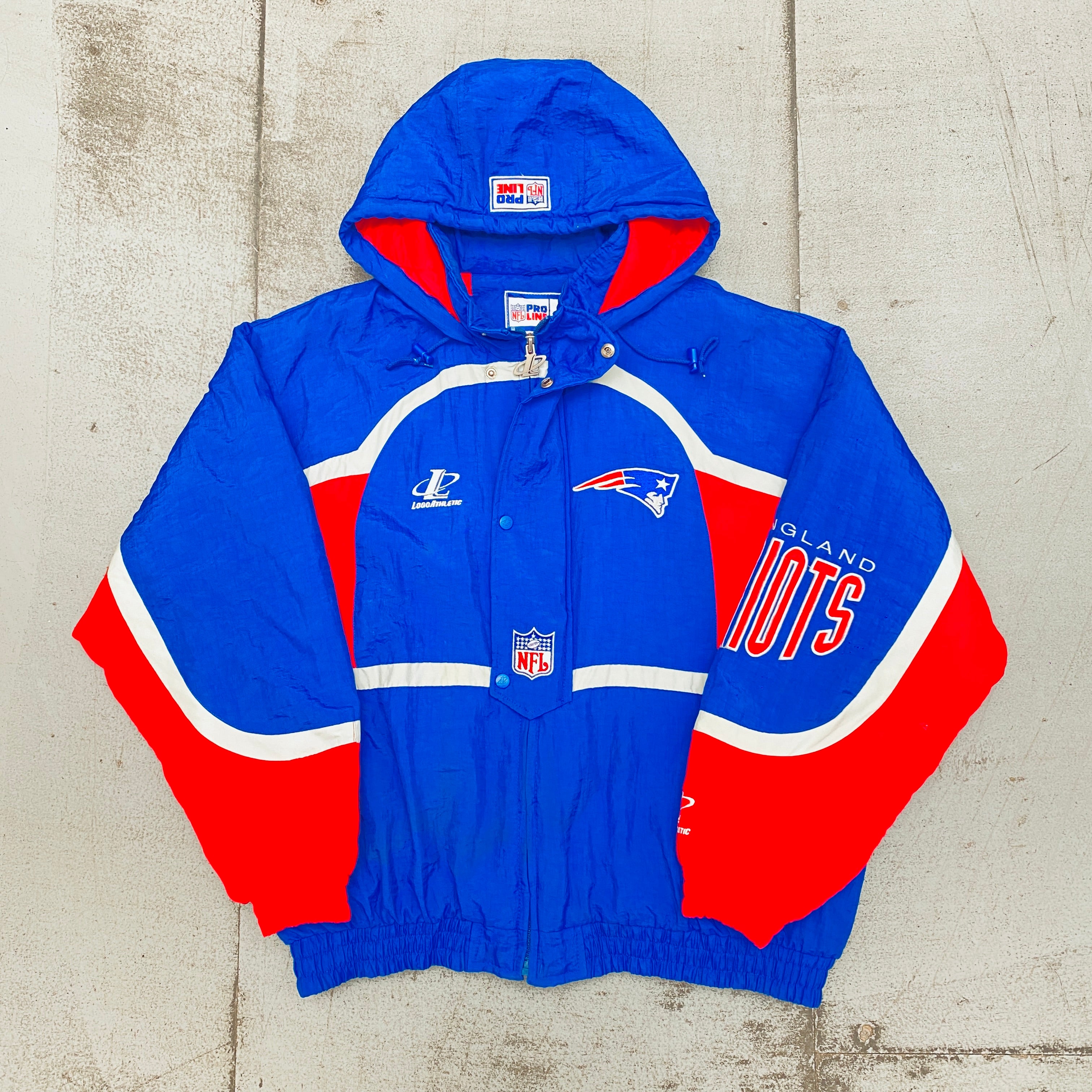 New England Patriots 1990s Logo Athletic Wave Full-Zip Proline Jacket for Men (Size XL) - Vintage NFL Football Fan Gear for Game Day & Outdoor Activities