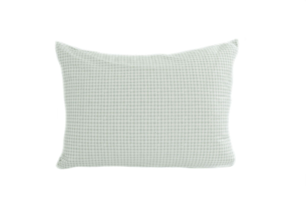 Chloe Luxe Silk Pillowcase for Hair & Skin - Soft & Smooth 100% Mulberry Silk Pillowcase for Beauty Sleep, Wrinkle Prevention & Hair Care - Perfect for Bedroom, Travel & Spa