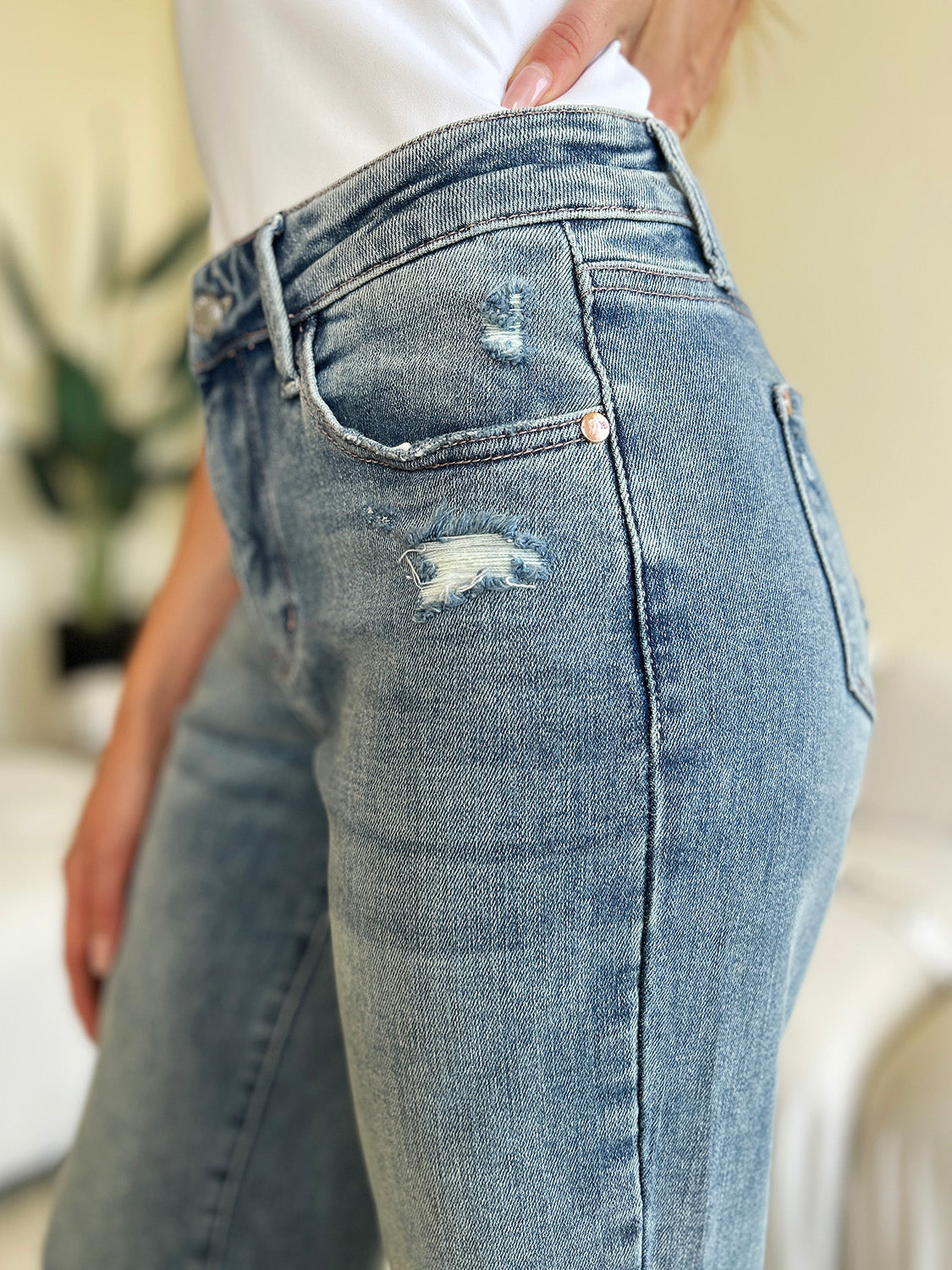 Judy Blue Women's Mid Rise Distressed Straight Leg Jeans - Comfortable Stretch Denim for Casual Wear & Everyday Outfits