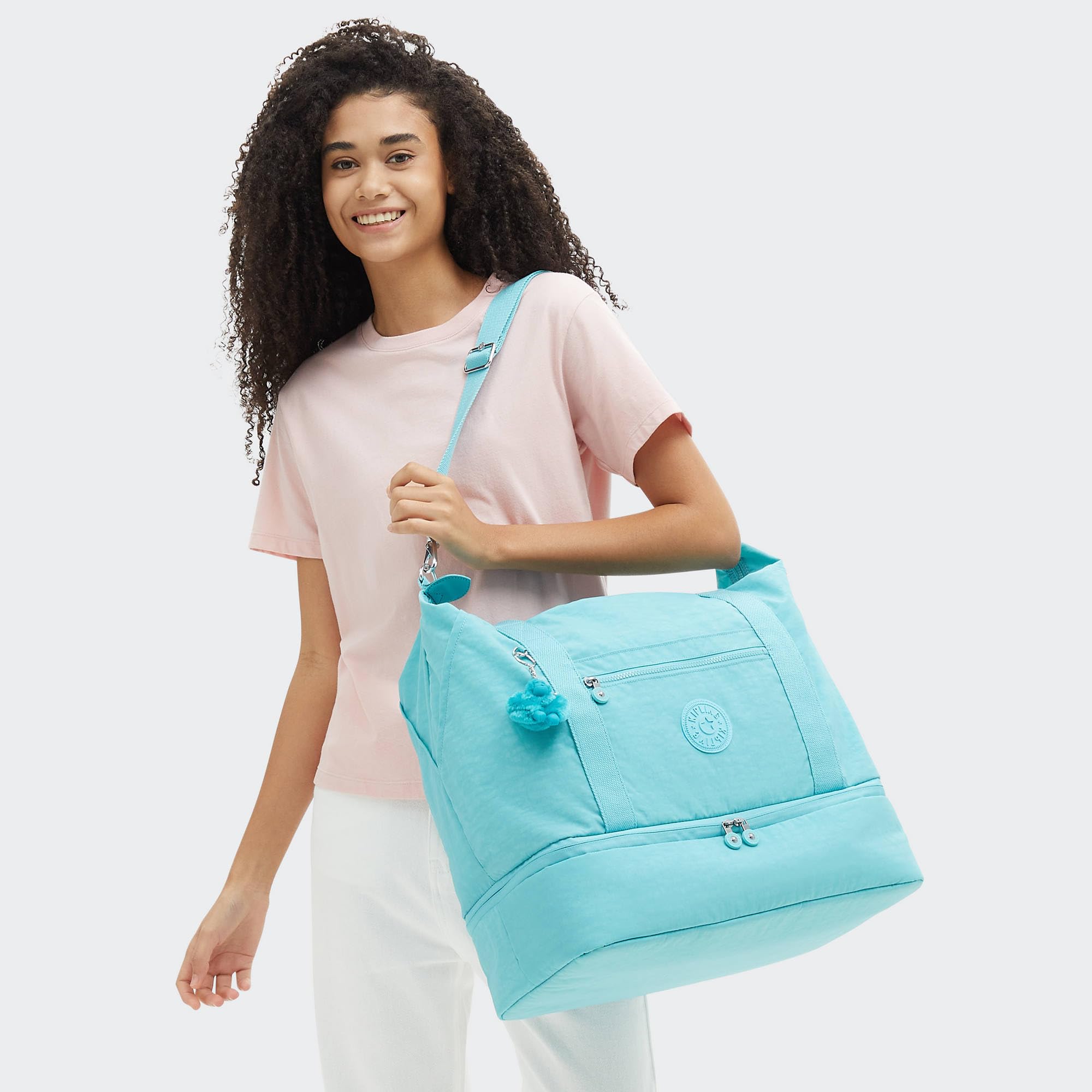 Kipling Art M Weekender Tote Bag for Women - Lightweight Travel Carry On Bag with Multiple Pockets, Water Resistant (Perfect for Weekend Trips, Gym, Work & Airplane)