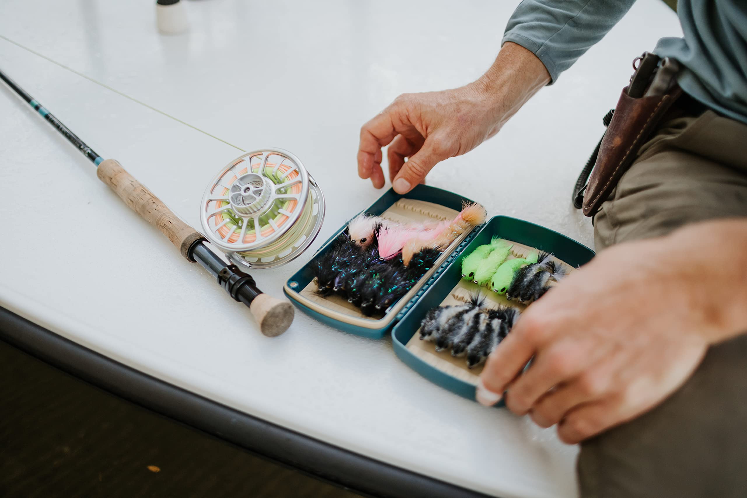 Waterproof Saltwater Fly Fishing Box - Fishpond Tacky Pescador Fly Box (Baja Blue, Large) | Ideal for Saltwater Fly Fishing, Boat Trips & Outdoor Adventures