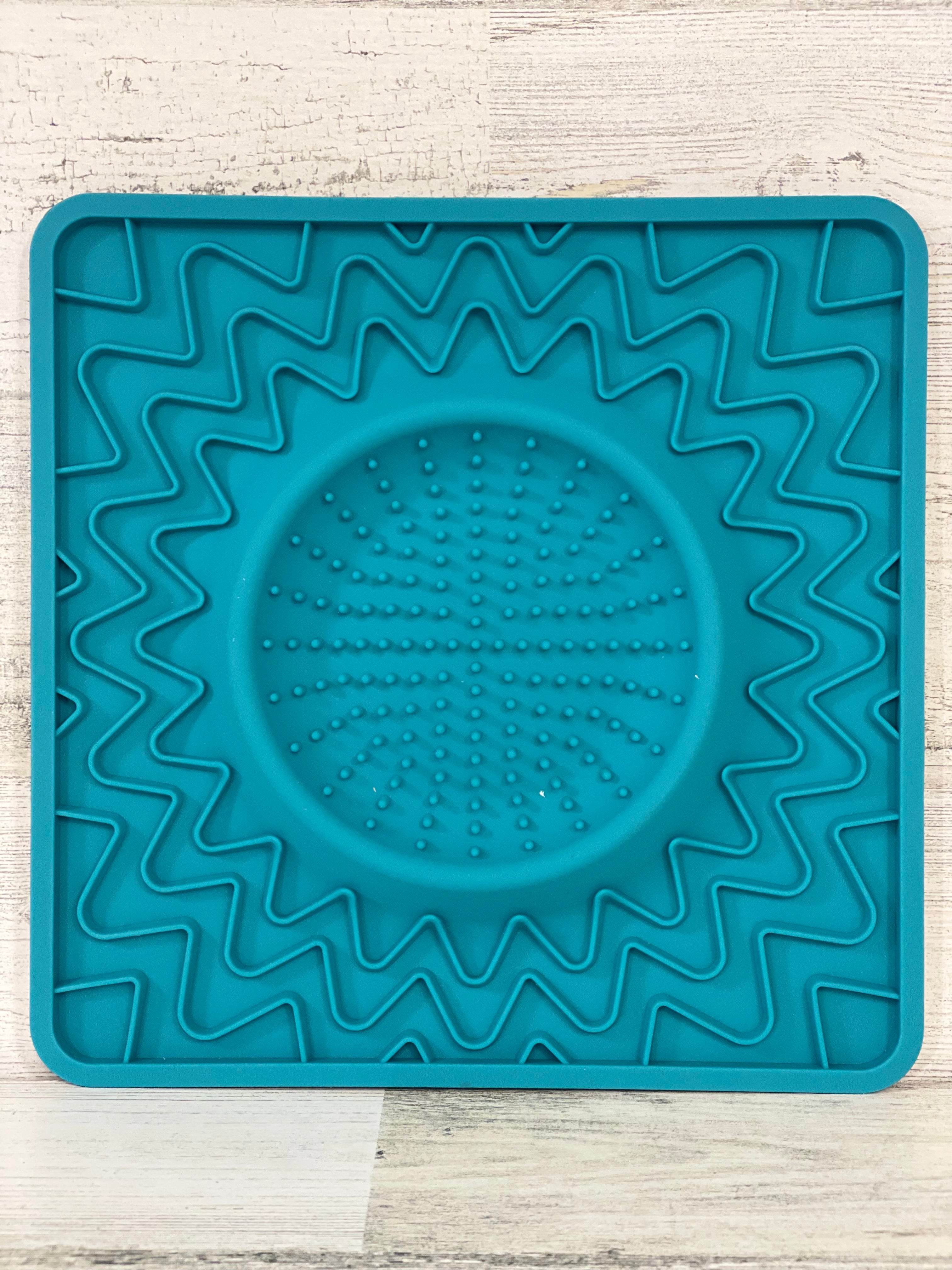 Messy Mutts Silicone Licking Mat for Dogs - Interactive Slow Feeder Puzzle Toy for Anxiety Relief & Mental Stimulation - Perfect for Bath Time, Grooming & Mealtime Distraction