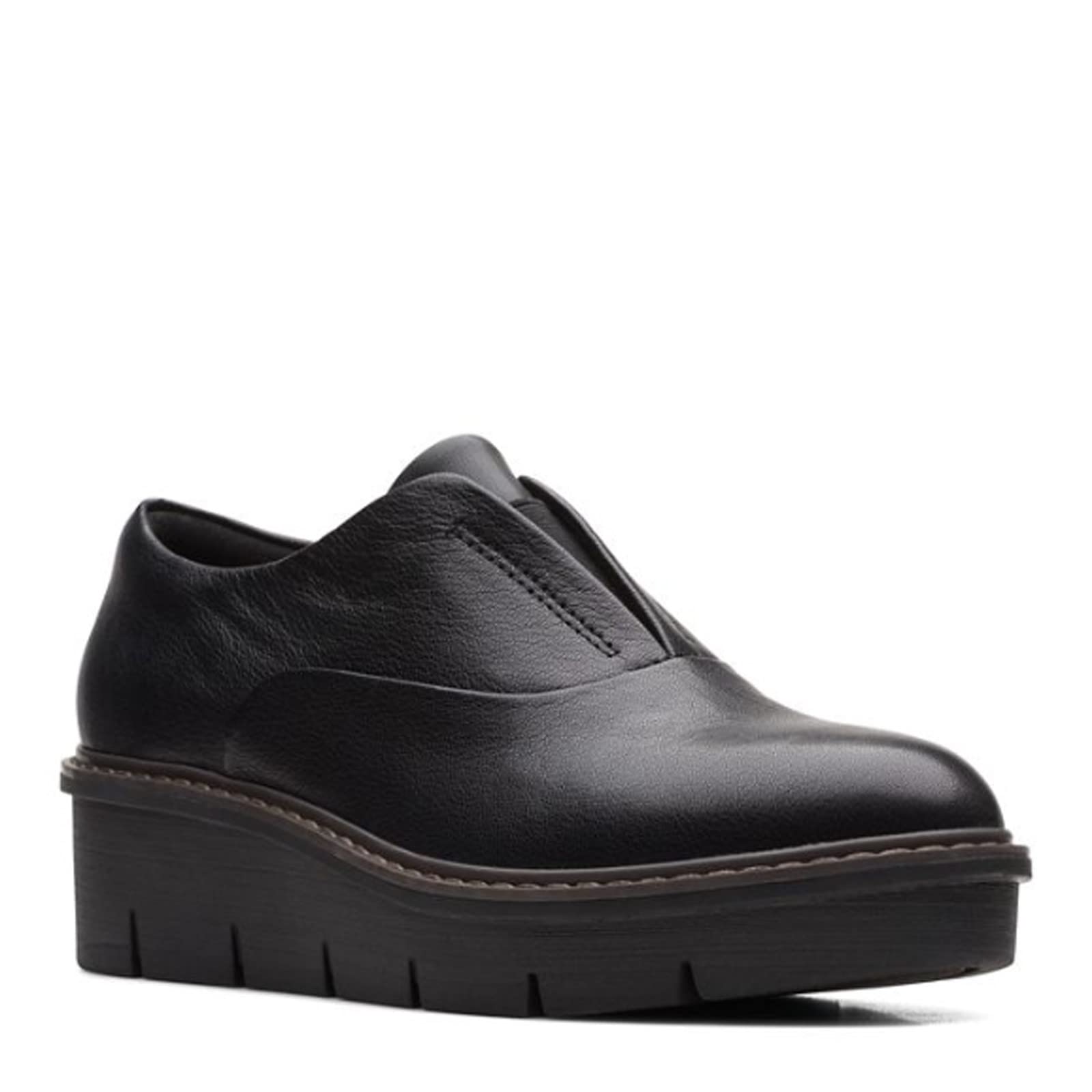 Clarks Women's Airabell Sky Slip-On Loafers - Comfortable Casual Shoes for Women | Perfect for Work, Travel & Everyday Wear