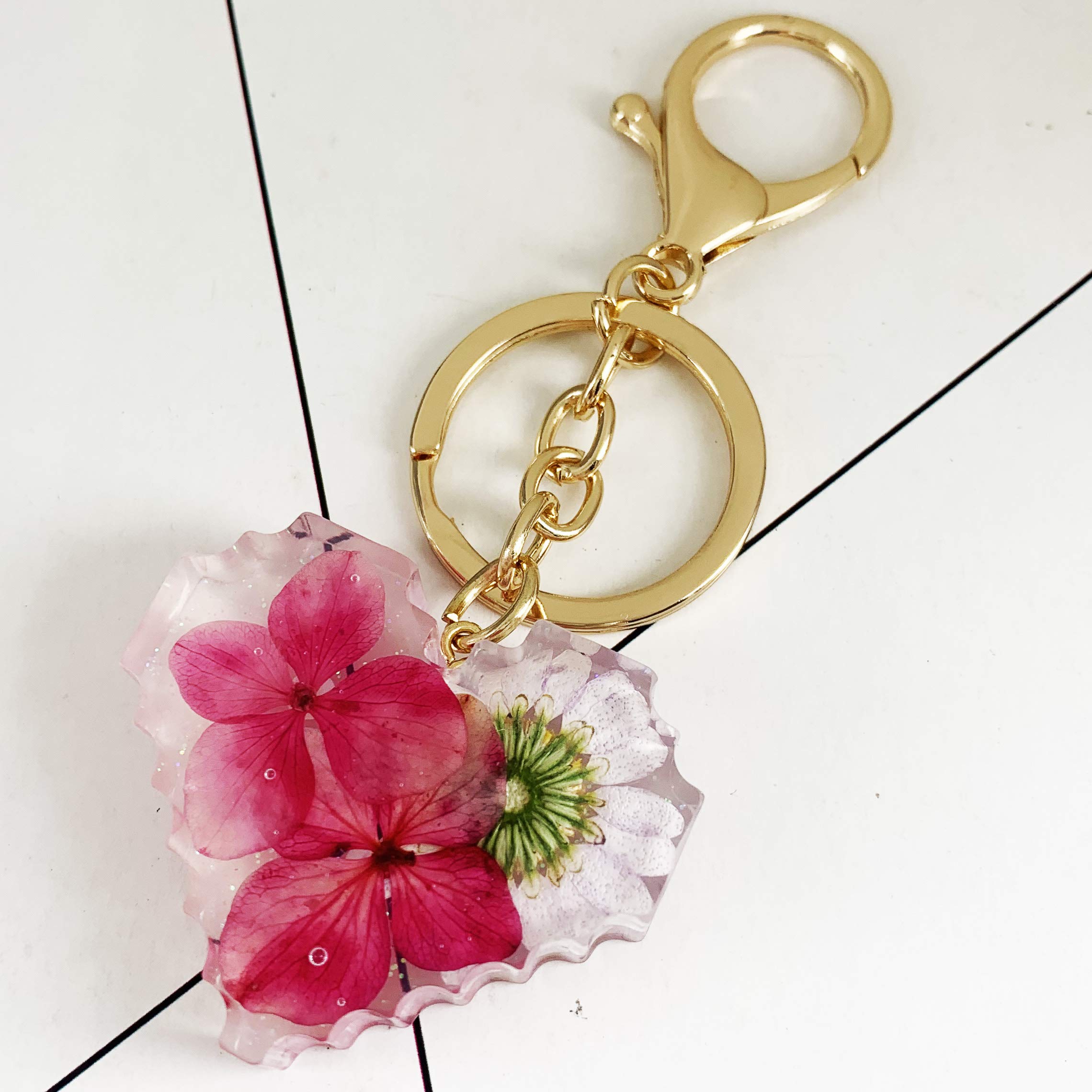 SELOVO Romantic Rose Flower Heart Charm Keychain for Women - Perfect Gift for Valentine's Day, Anniversary & Couples Accessories