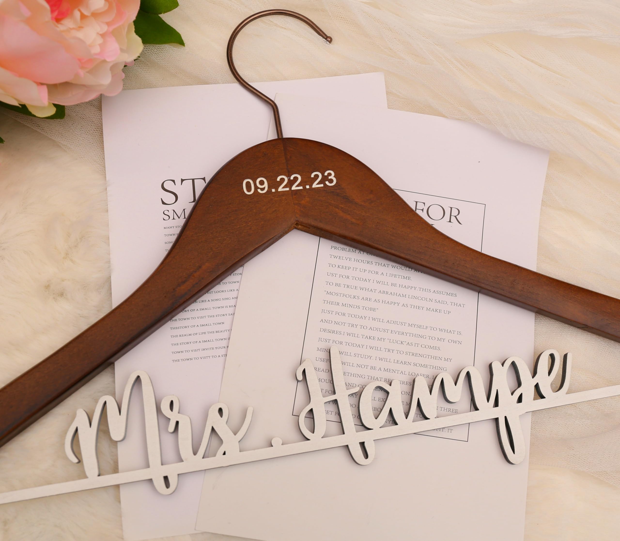 Personalized Wooden Bride Hanger - Custom Wedding Hanger with Engraved Name - Perfect for Brides, Bridesmaids & Doctors - Unique Gift for Weddings, Bridal Showers & Special Occasions