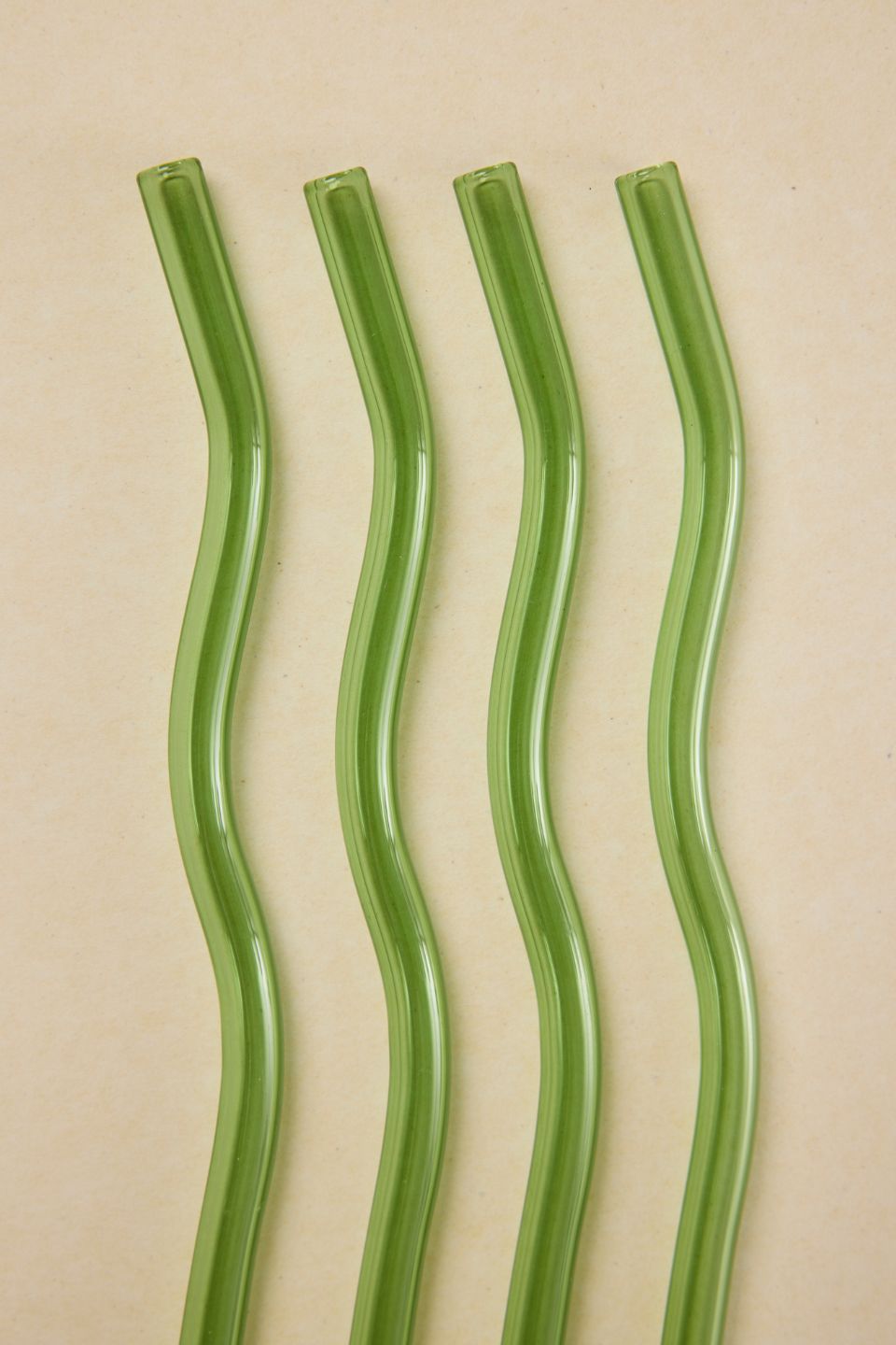 Eco-Friendly Reusable Glass Drinking Straws Set of 4 - BPA-Free Curved Design for Smoothies, Cocktails & Iced Beverages - Perfect for Home, Cafe & Restaurant Use