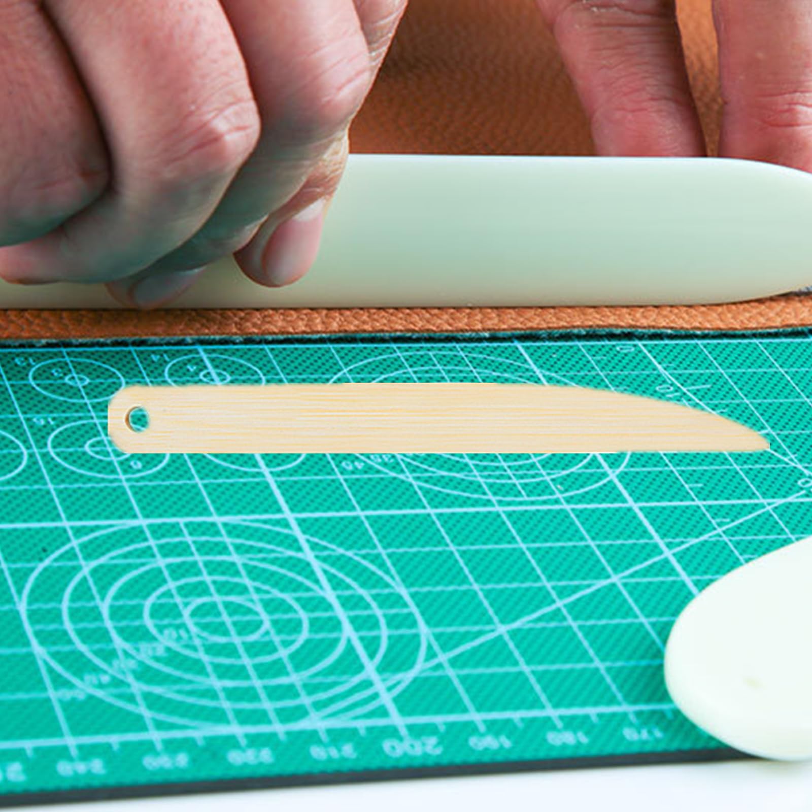 4 Pack Bamboo Point Turner Seam Creaser - Professional Sewing Tool for Quilting, Dressmaking & Crafting - Perfect for Smooth Seams, Pressing Creases & Marking Fabric