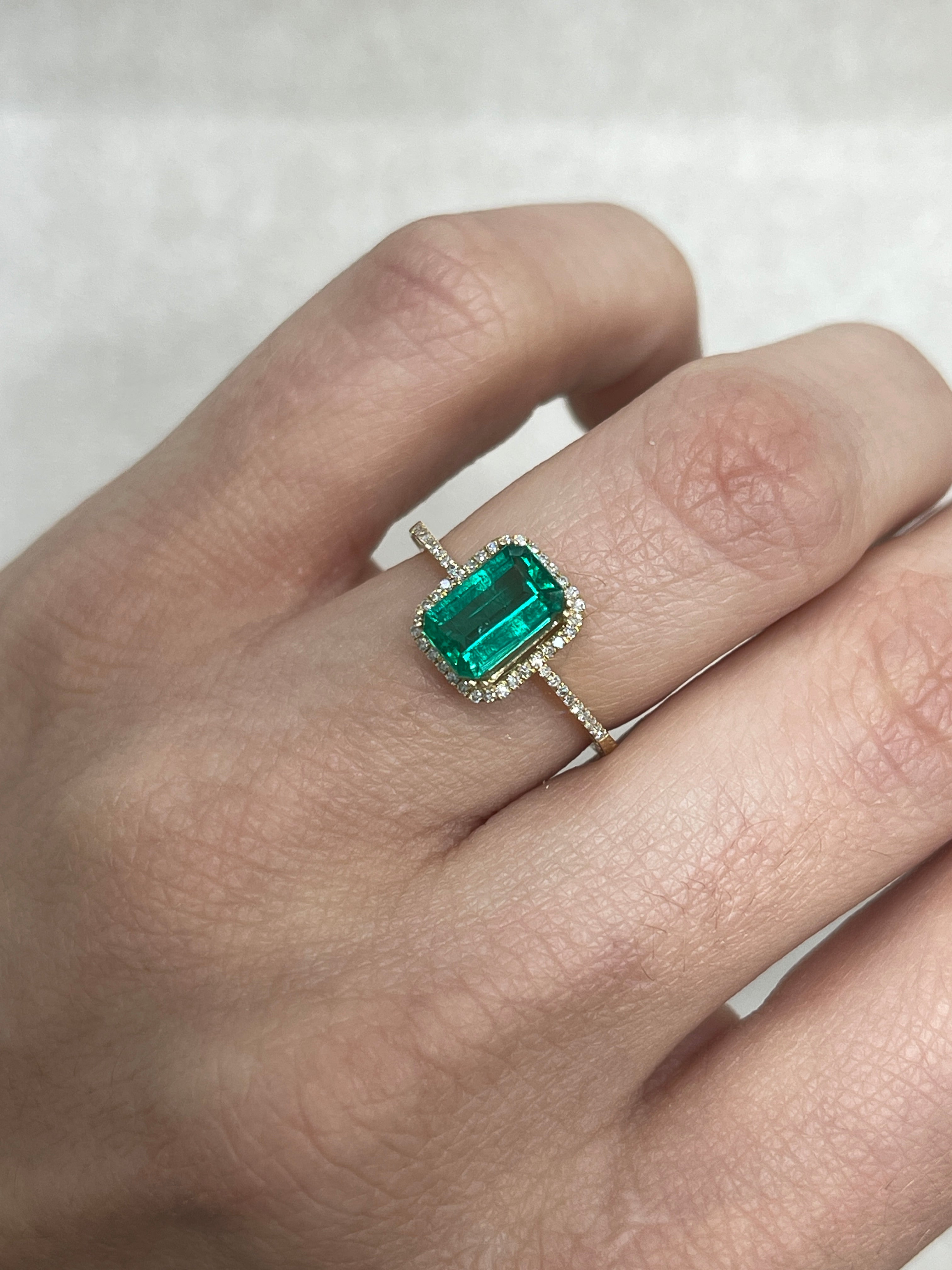 1.13 Carat VVS Colombian Emerald - Bluish Green Emerald Cut Gemstone for Jewelry Making & Engagement Rings | High-Quality Loose Stone for Necklaces, Earrings & Custom Designs