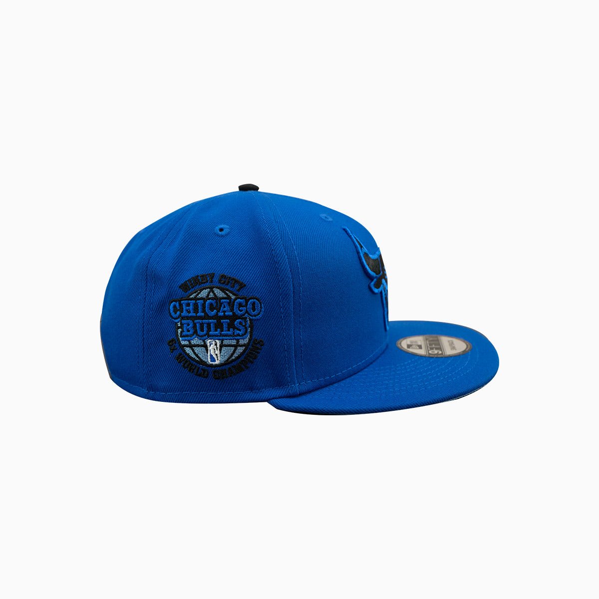 Chicago Bulls 6X World Champions NBA 9Fifty Snapback Hat - Official NBA Licensed Adjustable Cap for Men & Women - Perfect for Basketball Games, Streetwear Fashion & Sports Fans