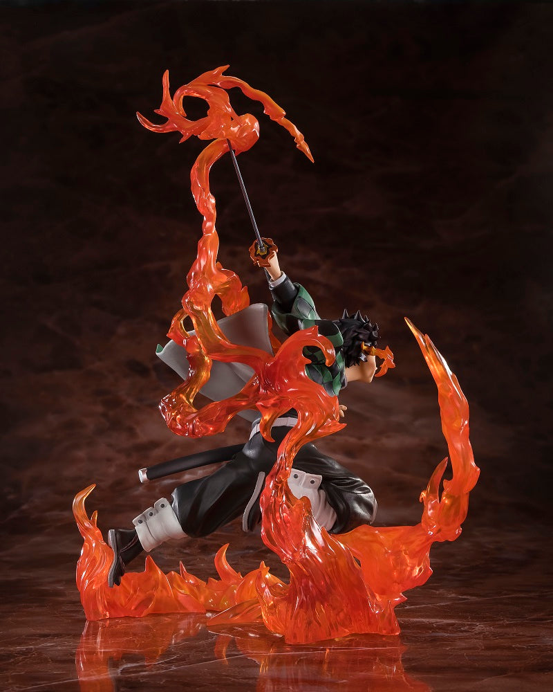 Figuarts Zero Demon Slayer: Kimetsu no Yaiba Tanjiro Kamado Statue with Kyojuro Rengoku's Sword Guard - Anime Collectible Figure for Display & Gift