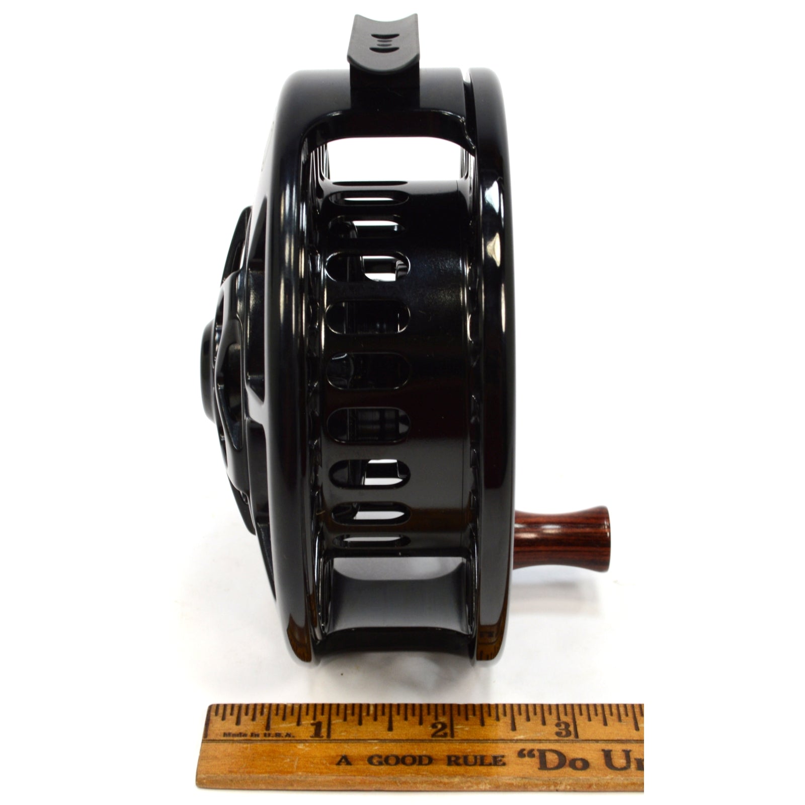 New in Box! MAKO by JACK CHARLTON Model 9600B Large Saltwater Fishing Reel - Right Hand Retrieve - Perfect for Offshore Fishing, Deep Sea Angling & Saltwater Game Fish