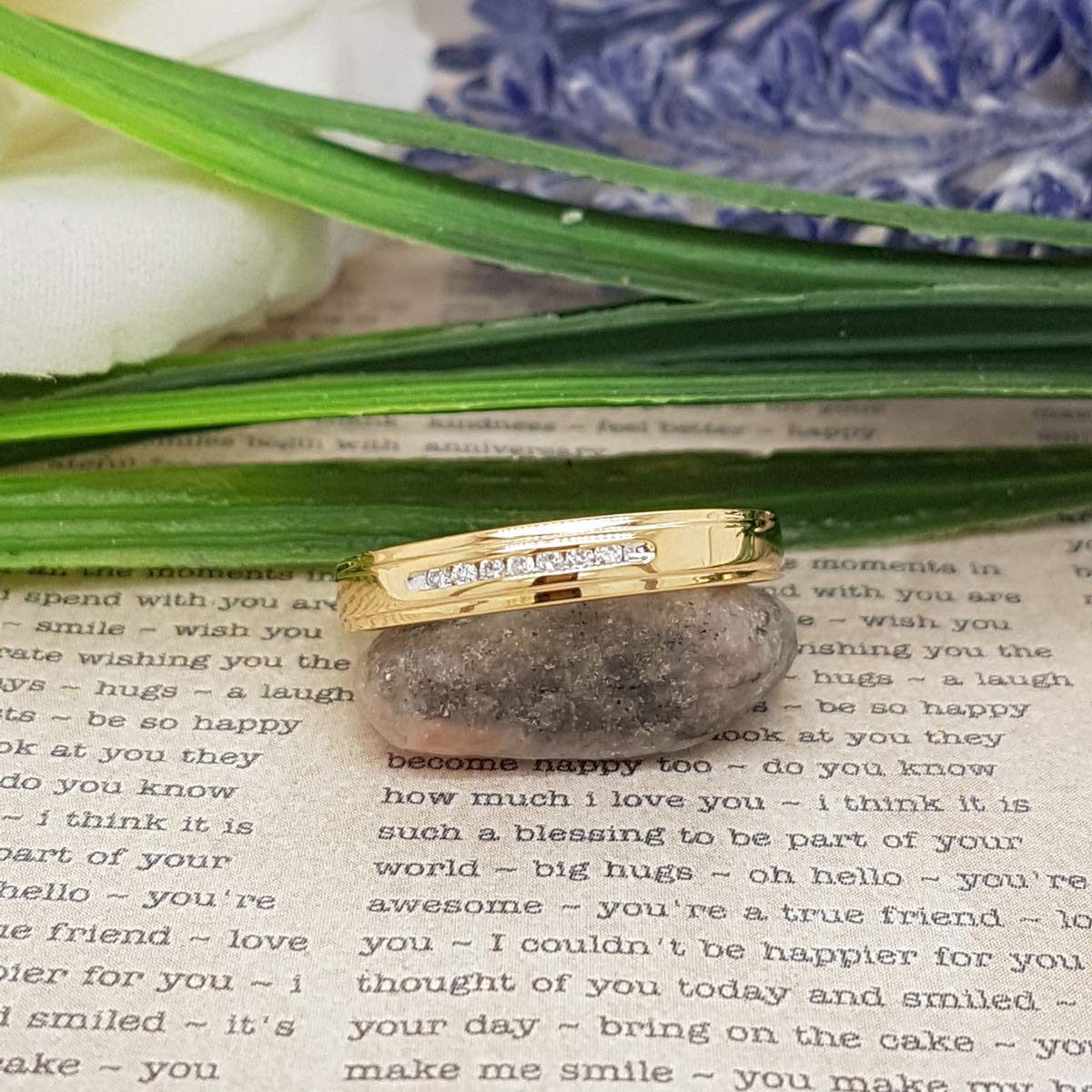 10kt Yellow Gold Men's Round Diamond Wedding Band Ring - 1/12 ctw Dazzlingrock Collection - Perfect for Anniversaries, Engagements & Special Occasions