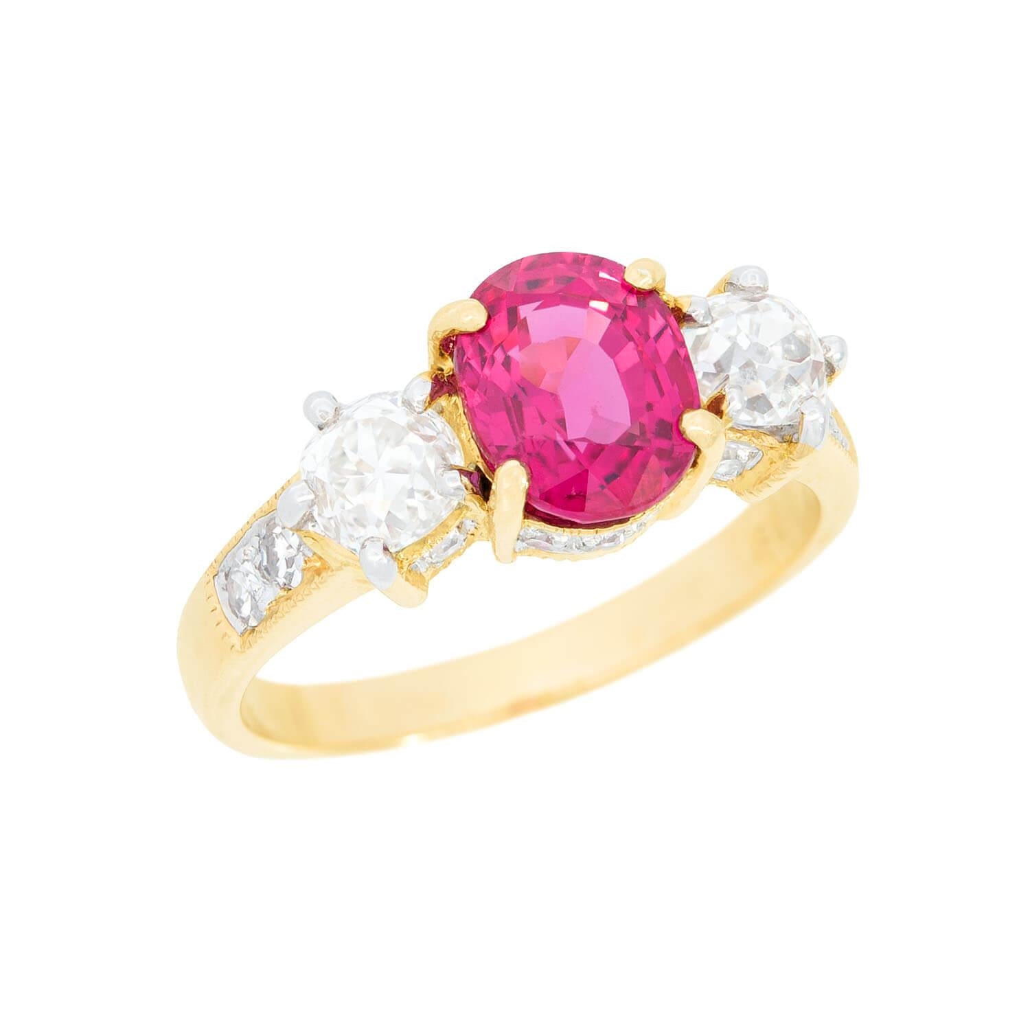 18K Gold Natural Spinel & Diamond Ring for Women – Elegant Vintage Style Jewelry for Engagement, Wedding & Special Occasions