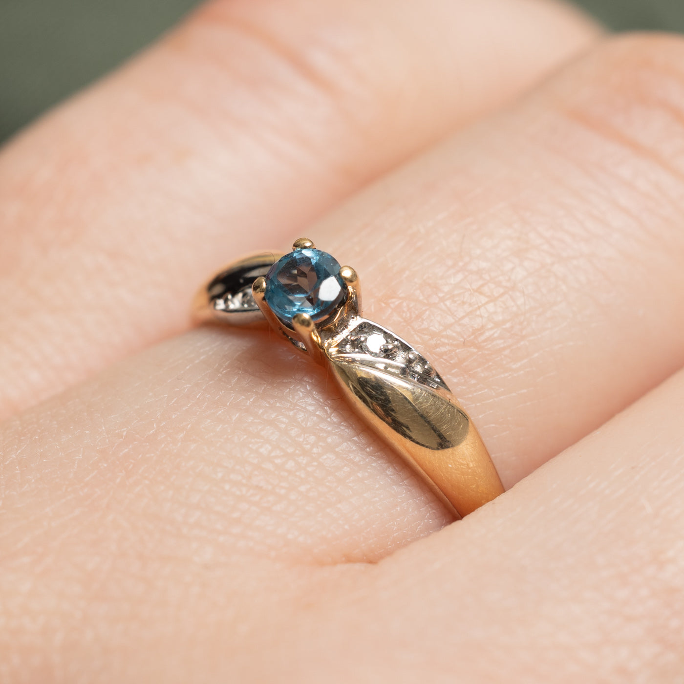 Elegant 0.25ct Topaz & 0.01ct Diamond Reverse Tapered Ring - Size 6.25 | Perfect for Engagement, Anniversary & Special Occasion Gifts