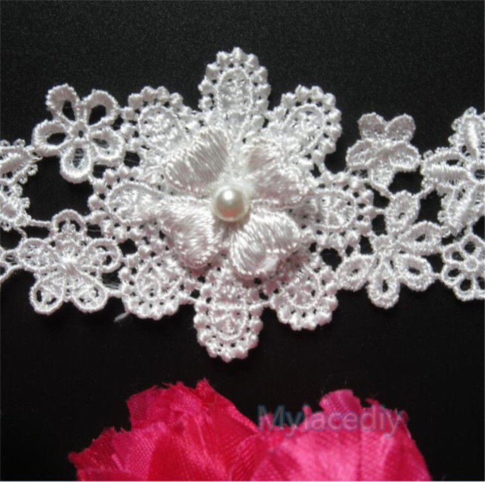 2 Meters Vintage Style Off White Flower Pearl Lace Trim Ribbon - 4.5cm Wide Embroidered Fabric Edging for Wedding Dresses, Bridal Gowns, DIY Sewing Crafts & Clothing Embellishment - Perfect for Dress Decor, Home Textiles and Special Occasion Outfits