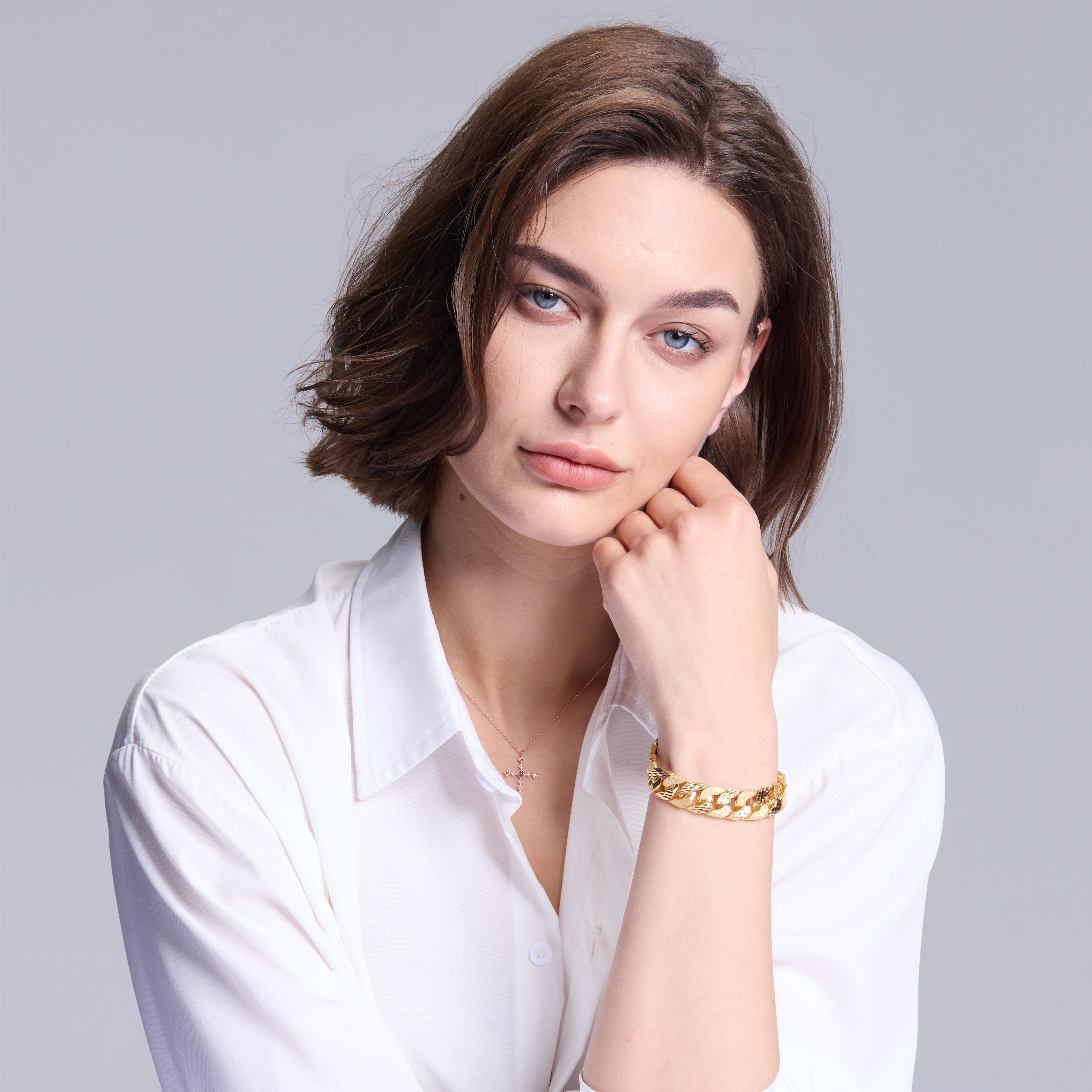 Elegant Gold Plated Bracelet for Women - Dainty Adjustable Chain Wrist Jewelry Gift for Her | Perfect for Parties, Weddings & Everyday Wear