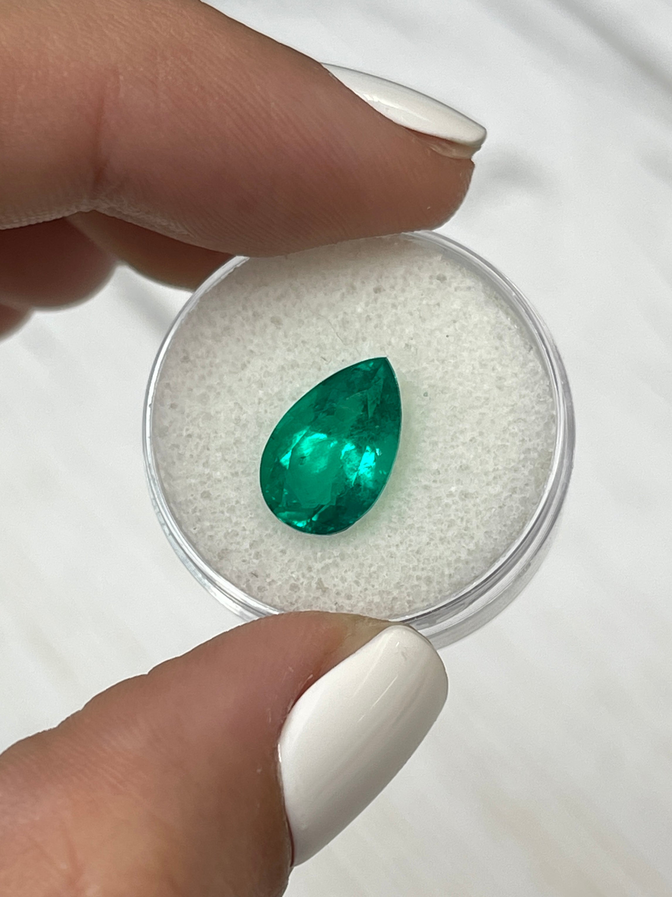 3.80 Carat Vivid Bluish Green Natural Loose Colombian Emerald Pear Cut Gemstone for Jewelry Making, Engagement Rings & Luxury Gifts