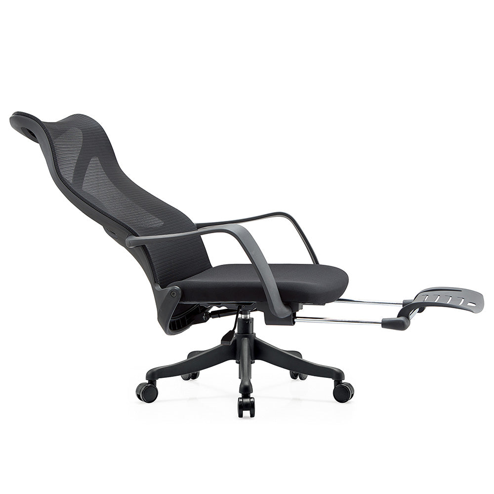 Murry High Back Office Chair with Retractable Footrest - Ergonomic Executive Desk Chair with Lumbar Support, Swivel & Tilt Function - Black - Perfect for Home Office, Gaming & Workspace Comfort