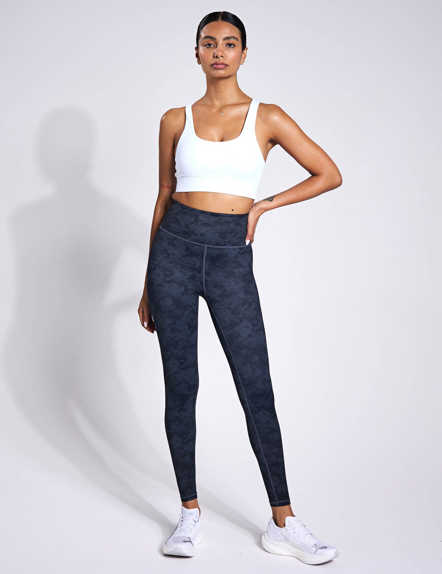 Zoe Air Core Sports Bra for Women - Breathable Workout Top, Lightweight Running & Yoga Bra in White - Perfect for Gym, Fitness & Active Lifestyle
