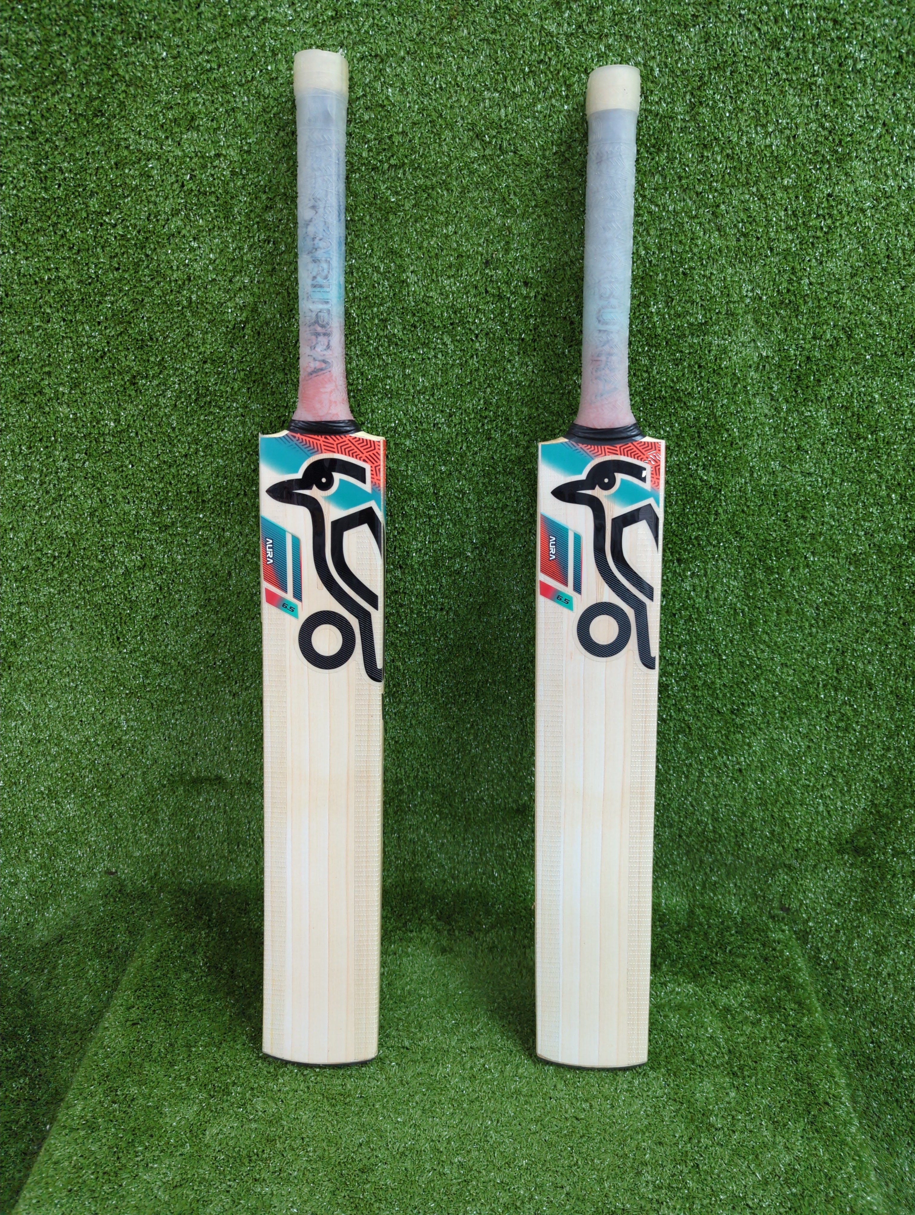 Kookaburra Aura 6.5 Junior Youth English Willow Cricket Bat - Perfect for Young Cricket Players & Training Sessions