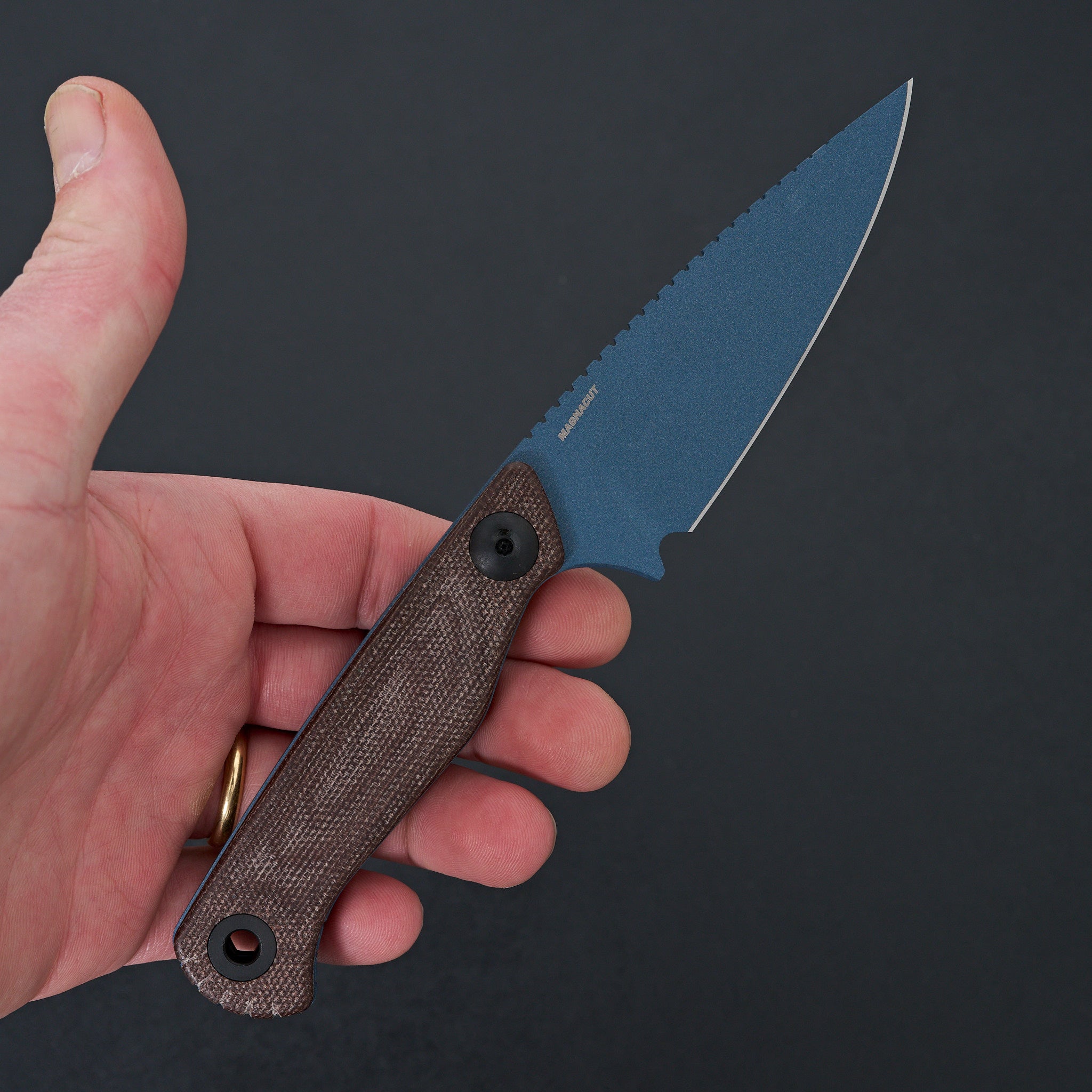 Benchmade Dacian Folding Knife - Brown Canvas Micarta Handle, D2 Steel Blade - Perfect for Camping, Hiking & Everyday Carry (EDC)