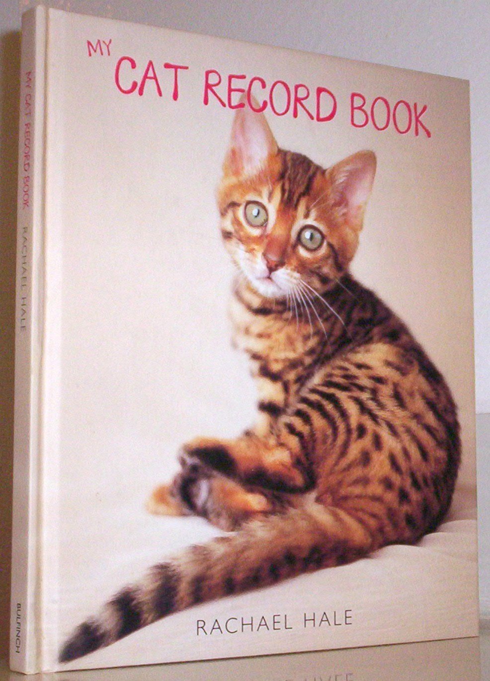 My Cat Record Book - Pet Health & Vaccination Tracker for Cats | Perfect for Vet Visits & Grooming Schedules