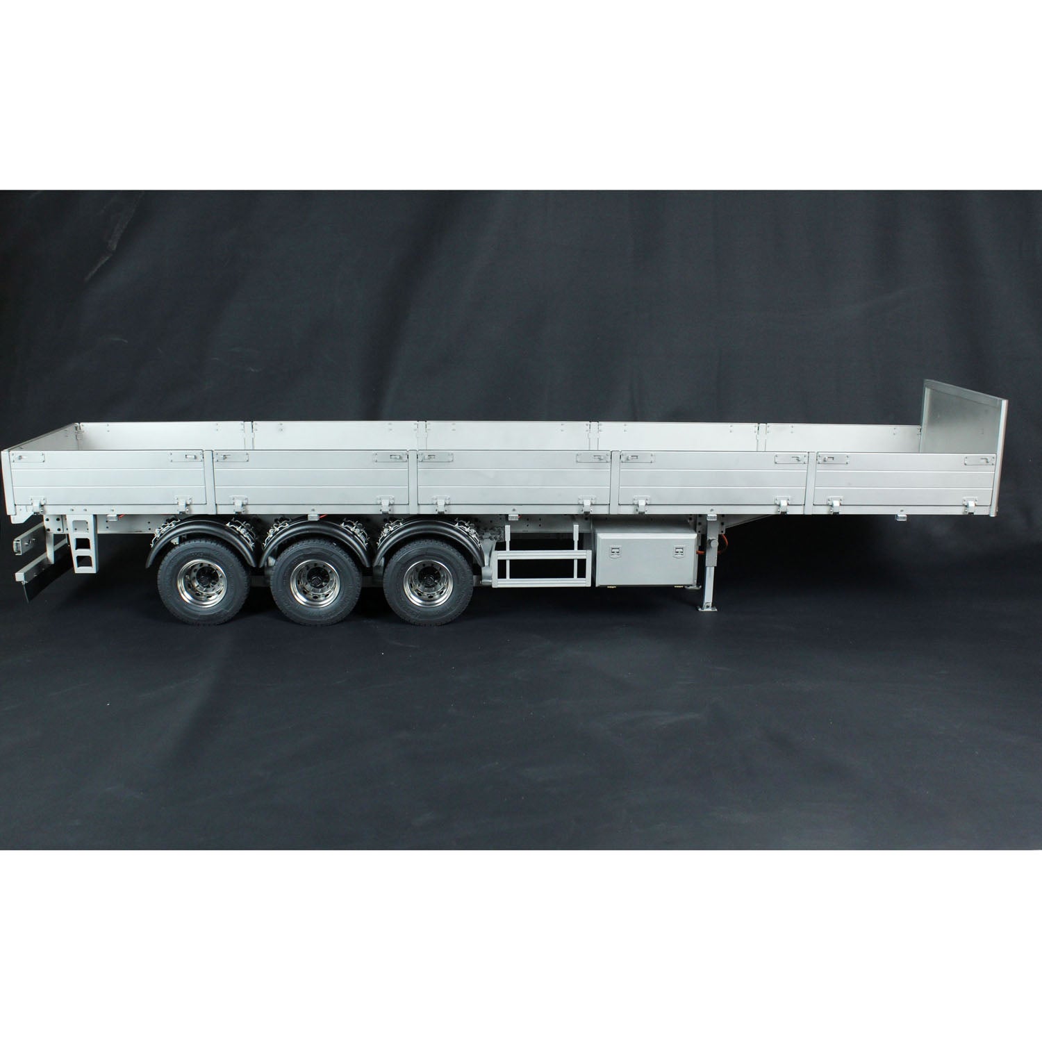 1/14 Scale 3 Axle Metal Semi Trailer for RC Tractor Truck - Remote Control Electric Model Car Kit (Unassembled & Unpainted) - Perfect for RC Enthusiasts & Collectors