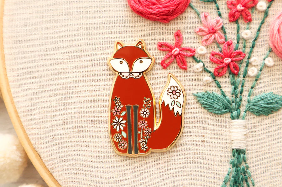 Floral Fox Needle Minder - Magnetic Pin Cushion for Sewing, Embroidery & Quilting - Perfect for Crafters, DIY Projects & Fabric Arts