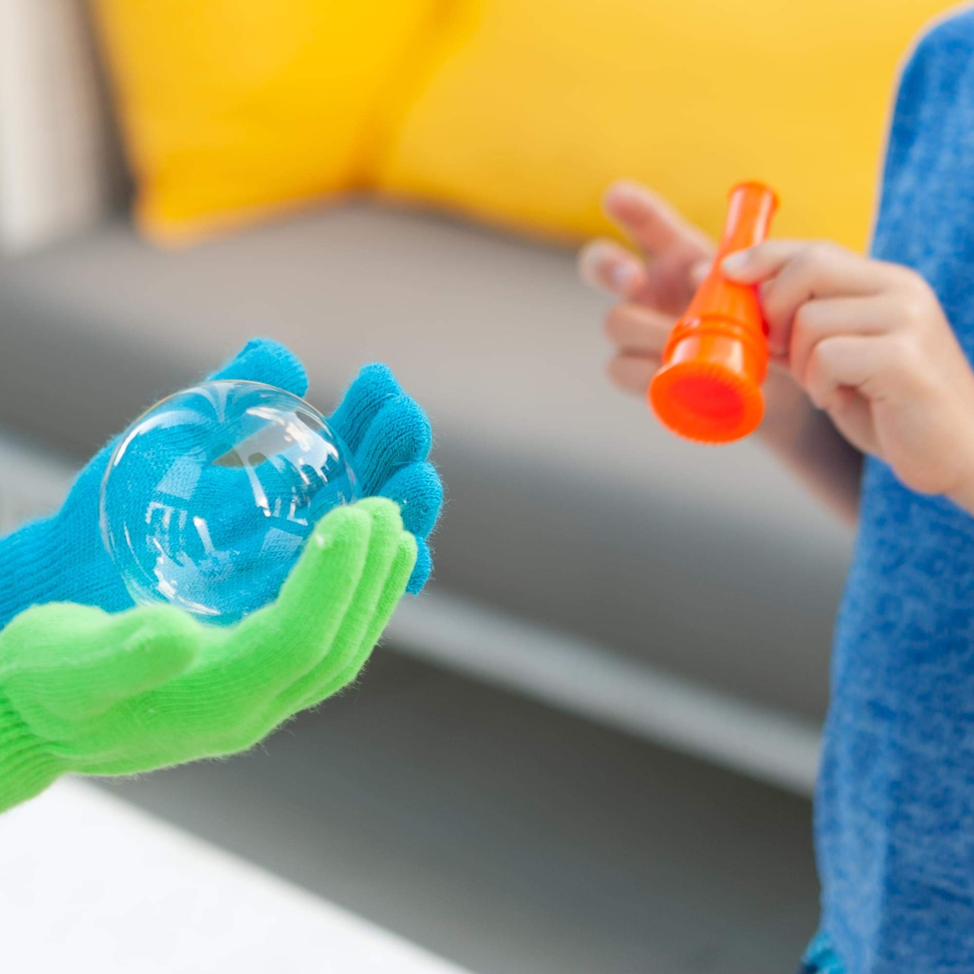 Magic Bubble Gloves Kit - Unpoppable Bubble Maker Set with Bubble Solution for Kids - Perfect for Outdoor Play, Birthday Parties & Science Experiments