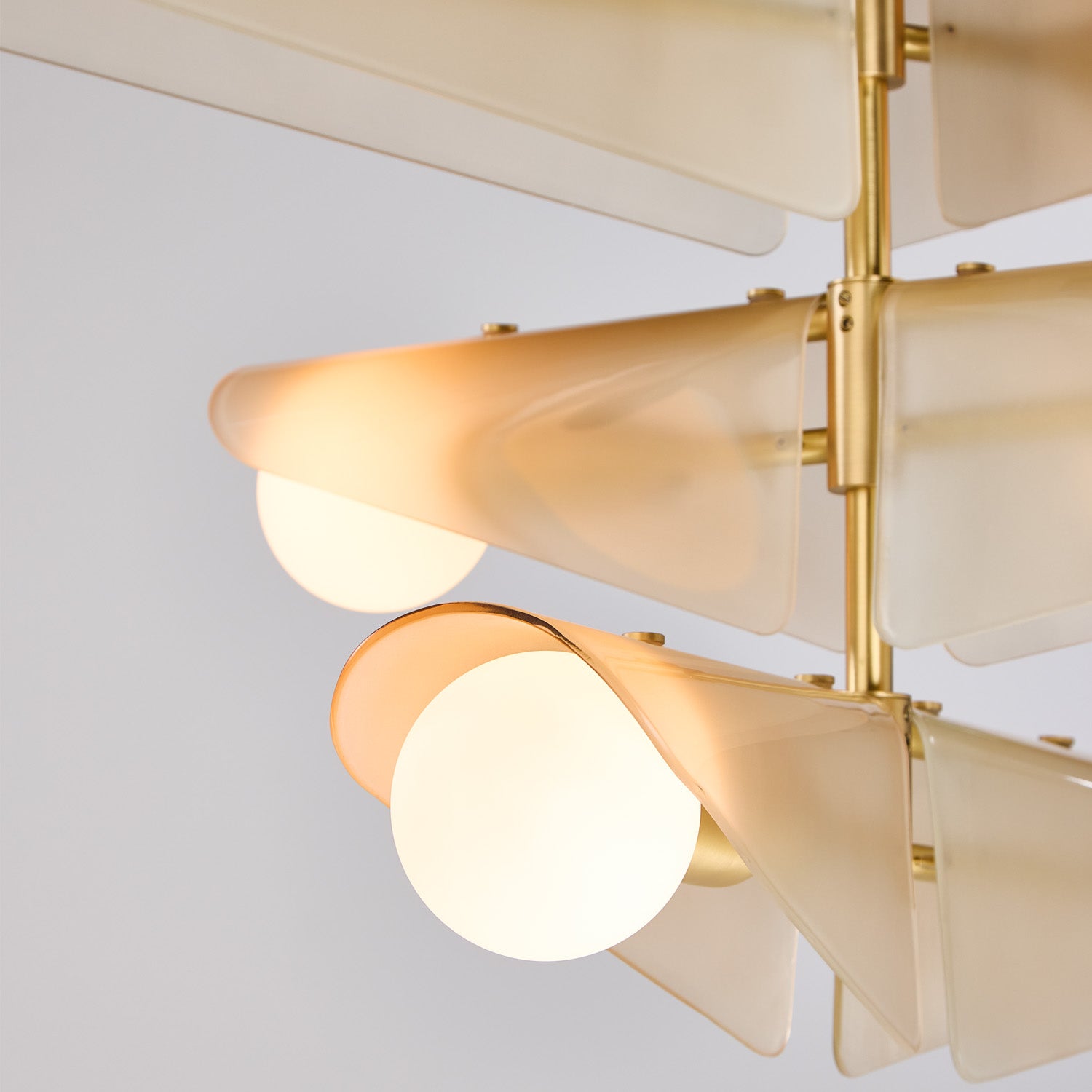 Elegant 3-Tier Sycamore Wood Chandelier in Dusk Pink - Perfect for Dining Room, Bedroom, or Living Room Lighting Decor