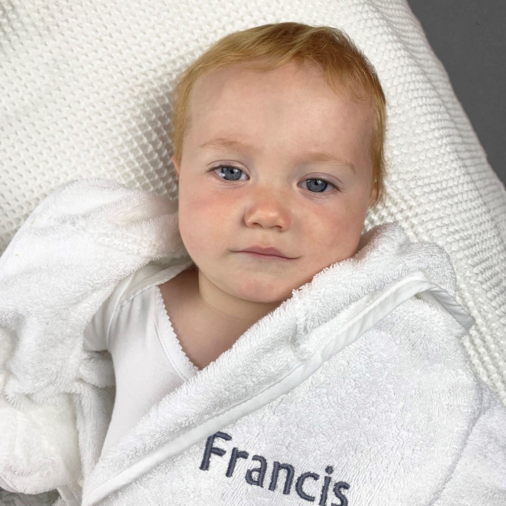 Personalized Grey Baby Bathrobe for 6-12 Months - Soft & Cozy Hooded Infant Robe for Bath Time & Photo Shoots