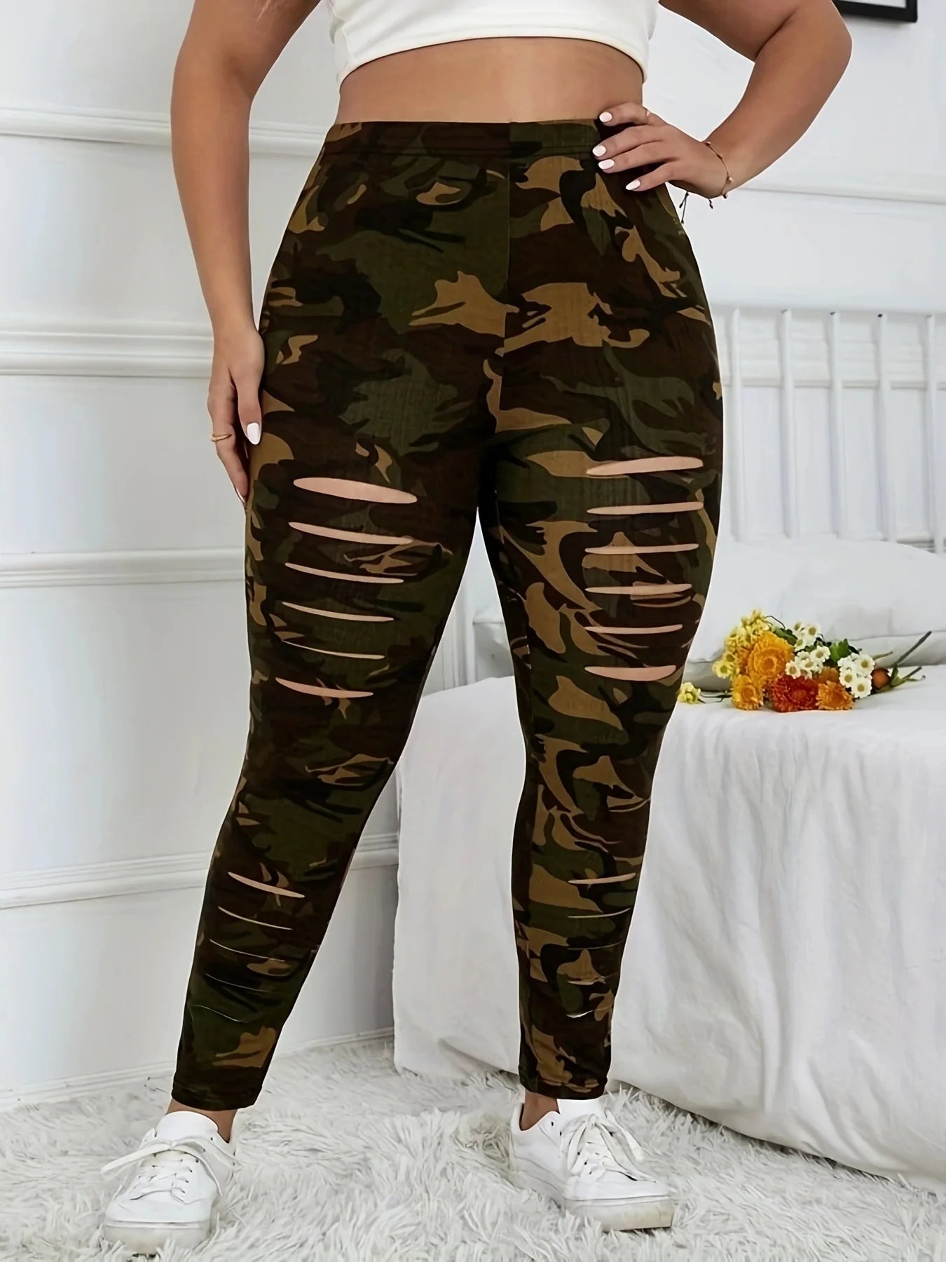 Plus Size Women's Camouflage Ripped Niner Pants - Trendy Ripped Front Leggings with Wrapped Waist & Tight Fit - Perfect for Casual Wear, Street Fashion & Outdoor Activities